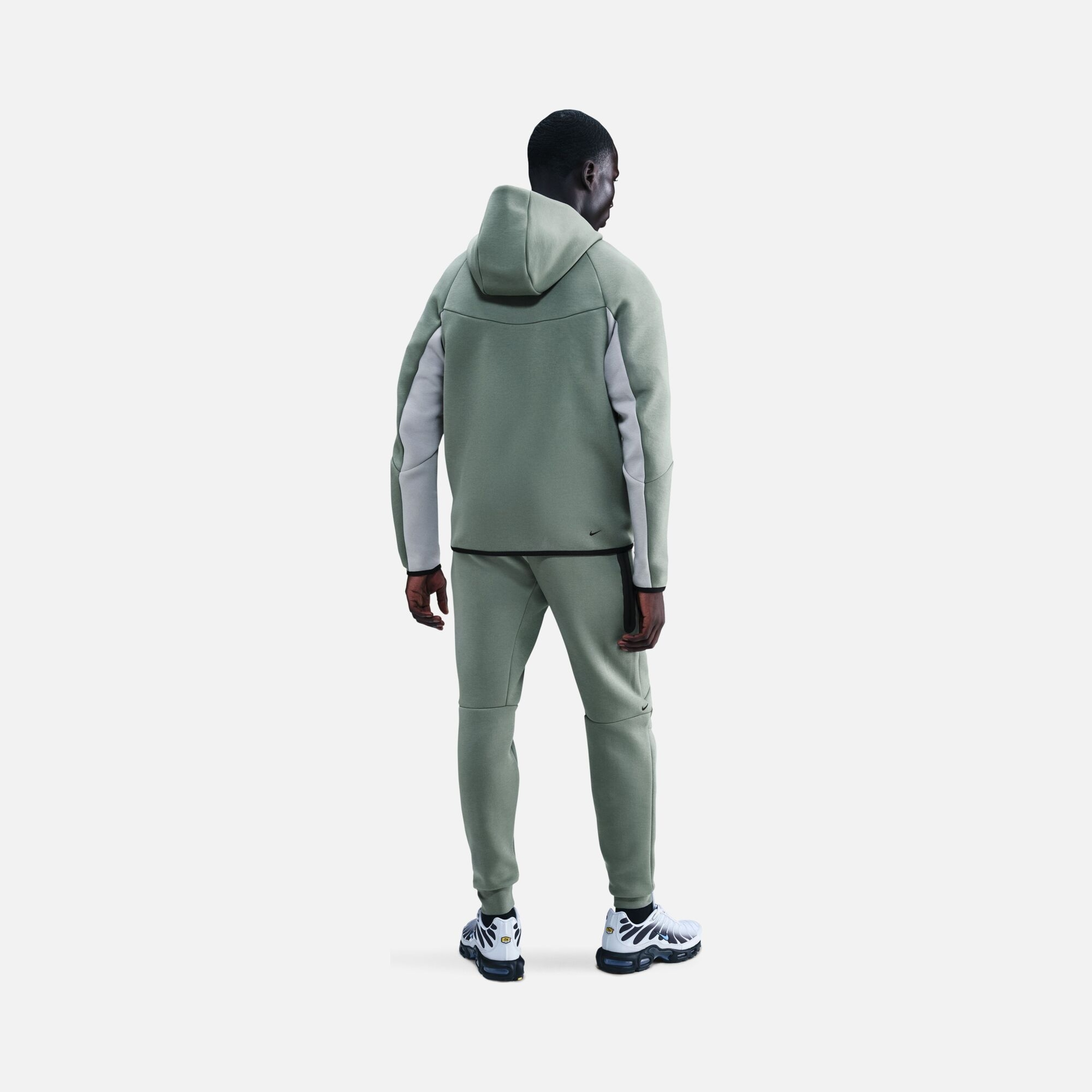 Nike Sportswear Smooth Tech Fleece Erkek Pantolon