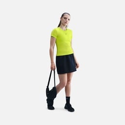 Nike Sportswear Essentials Chill Knit Short-Sleeve Kadın Tişört