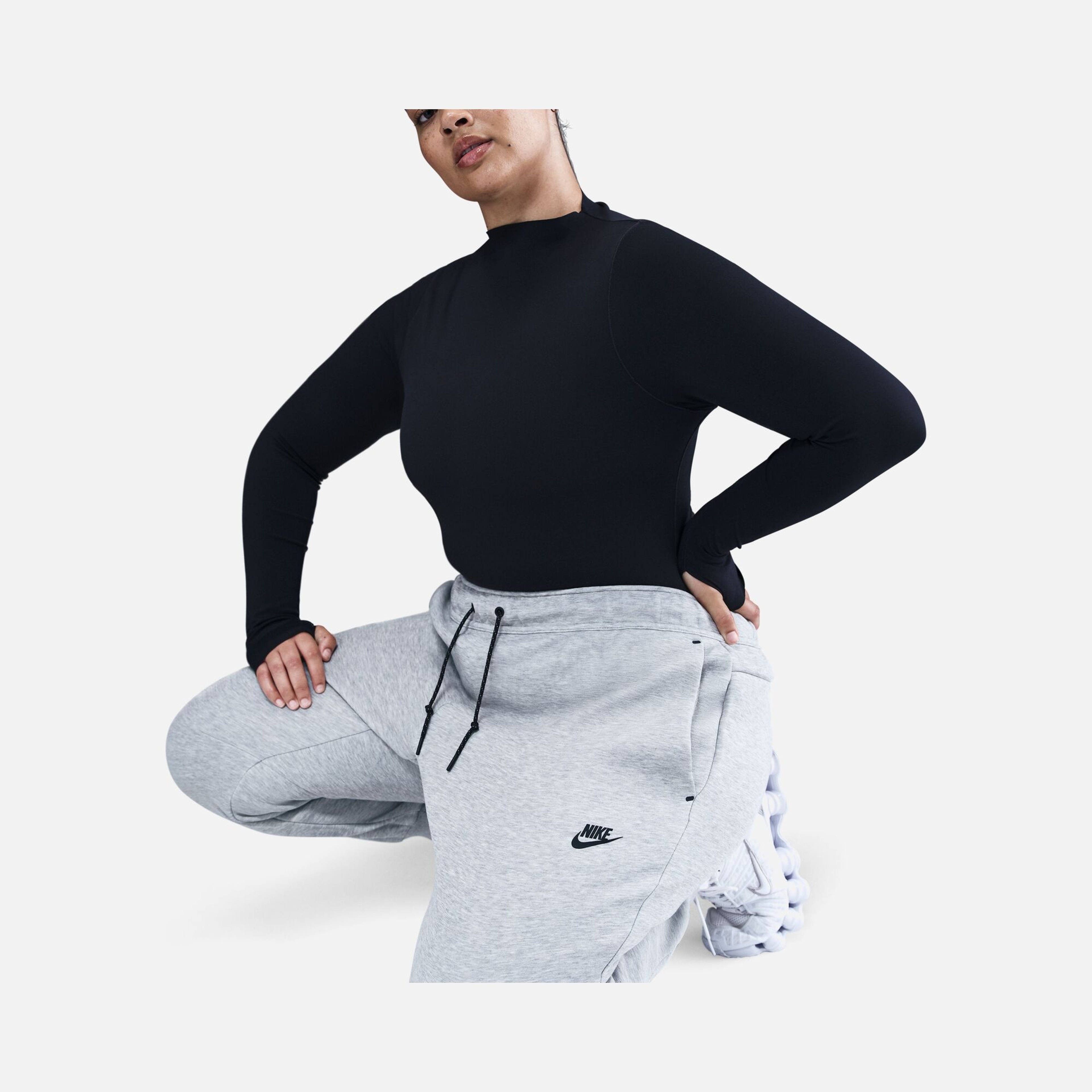 Nike Tech Fleece Mid-Rise Jogger Kadın Pantolon