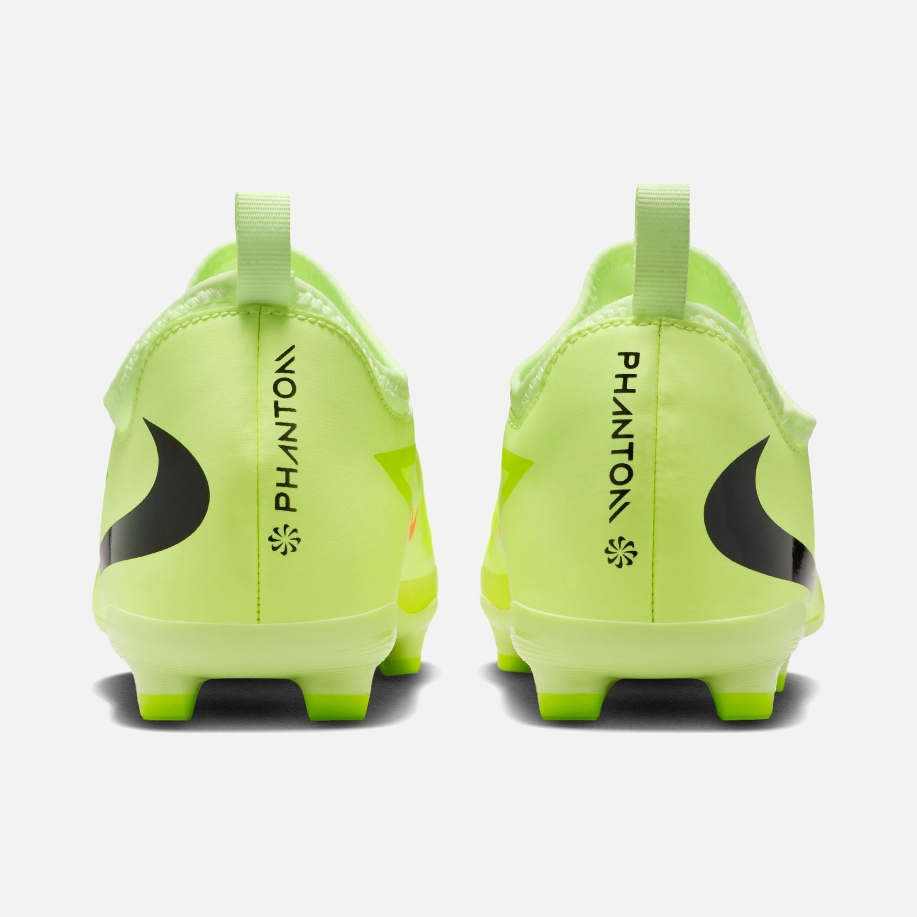 Nike Jr Phantom 6 Low Academy Fg/Mg Çocuk Krampon