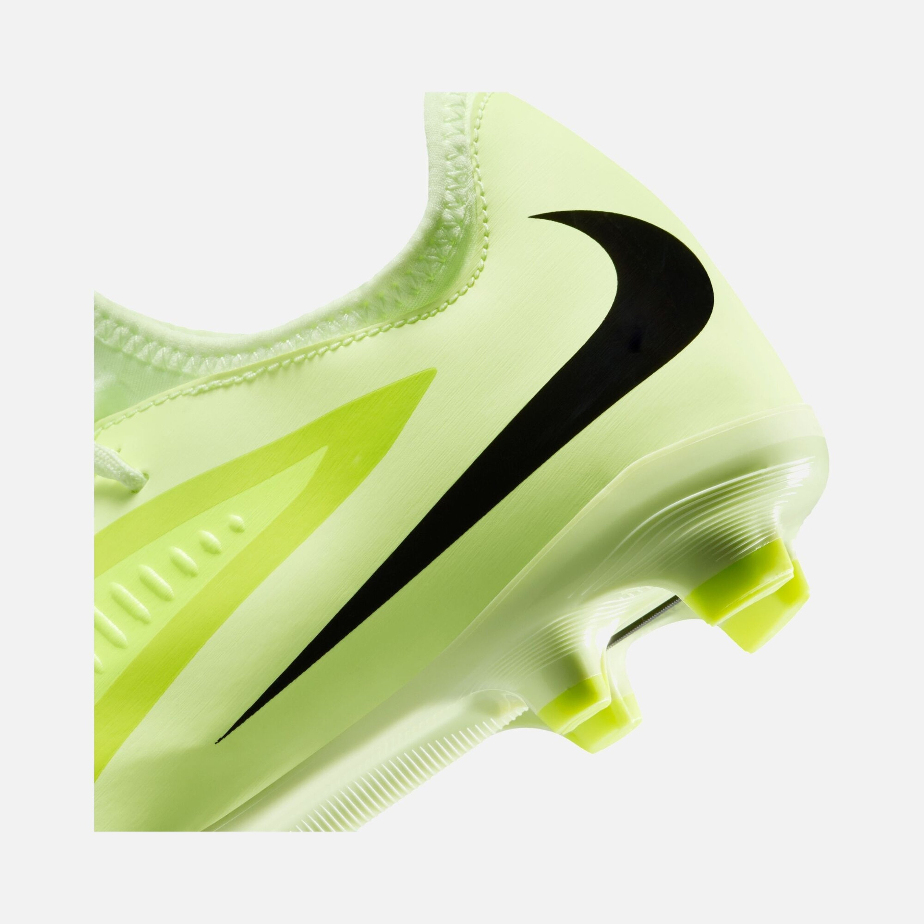 Nike Jr Phantom 6 Low Academy Fg/Mg Çocuk Krampon