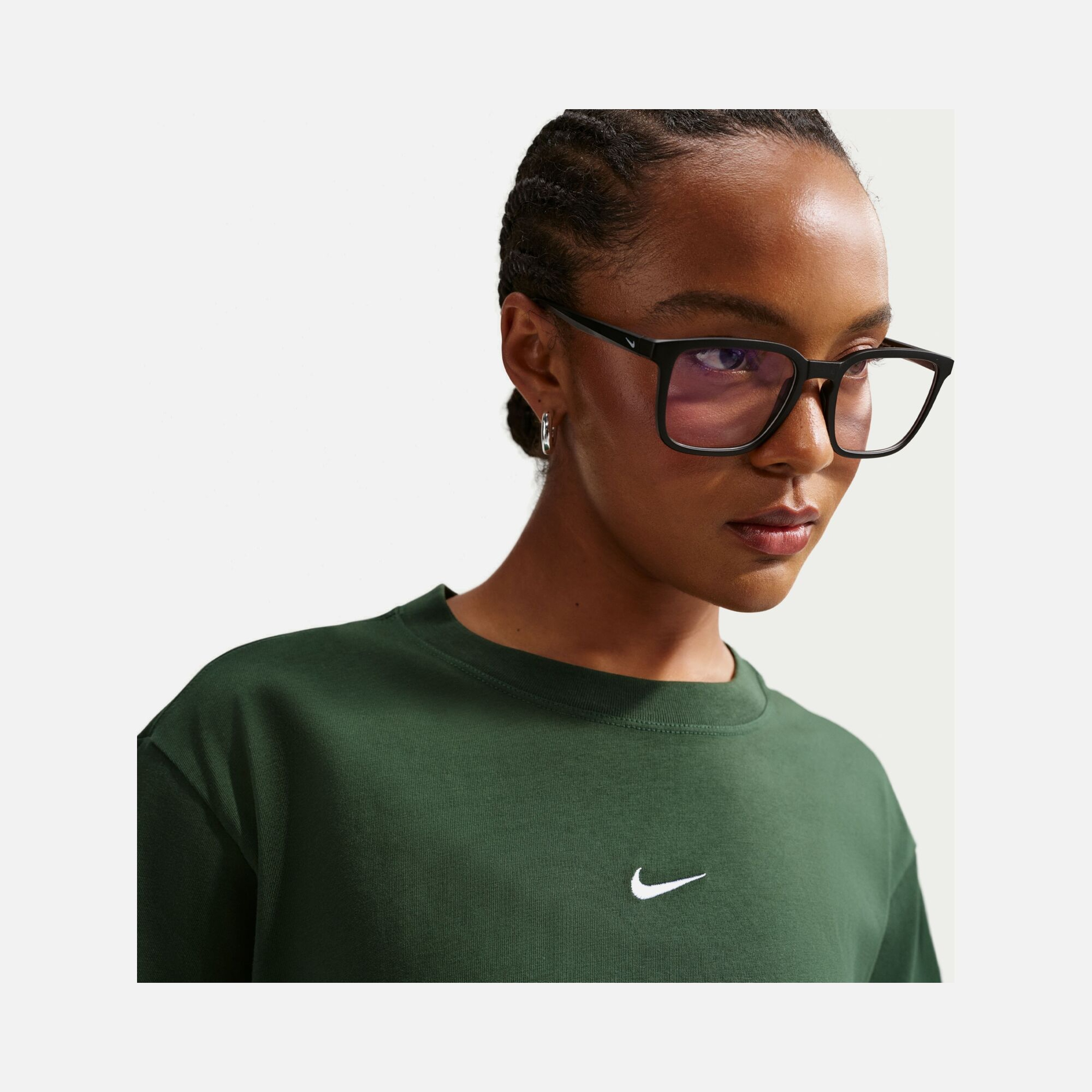 Nike Sportswear Classic Kadın Tişört