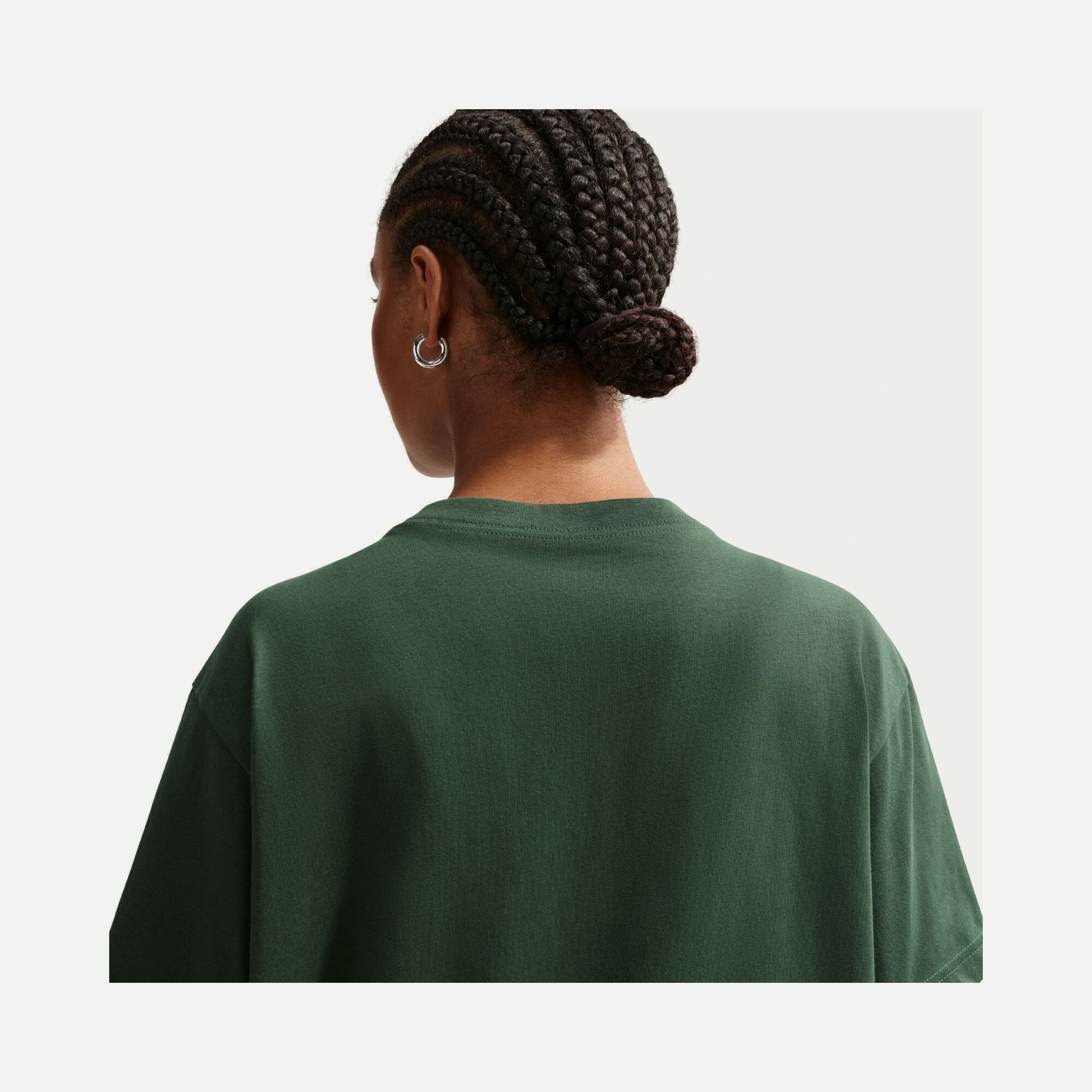 Nike Sportswear Classic Kadın Tişört