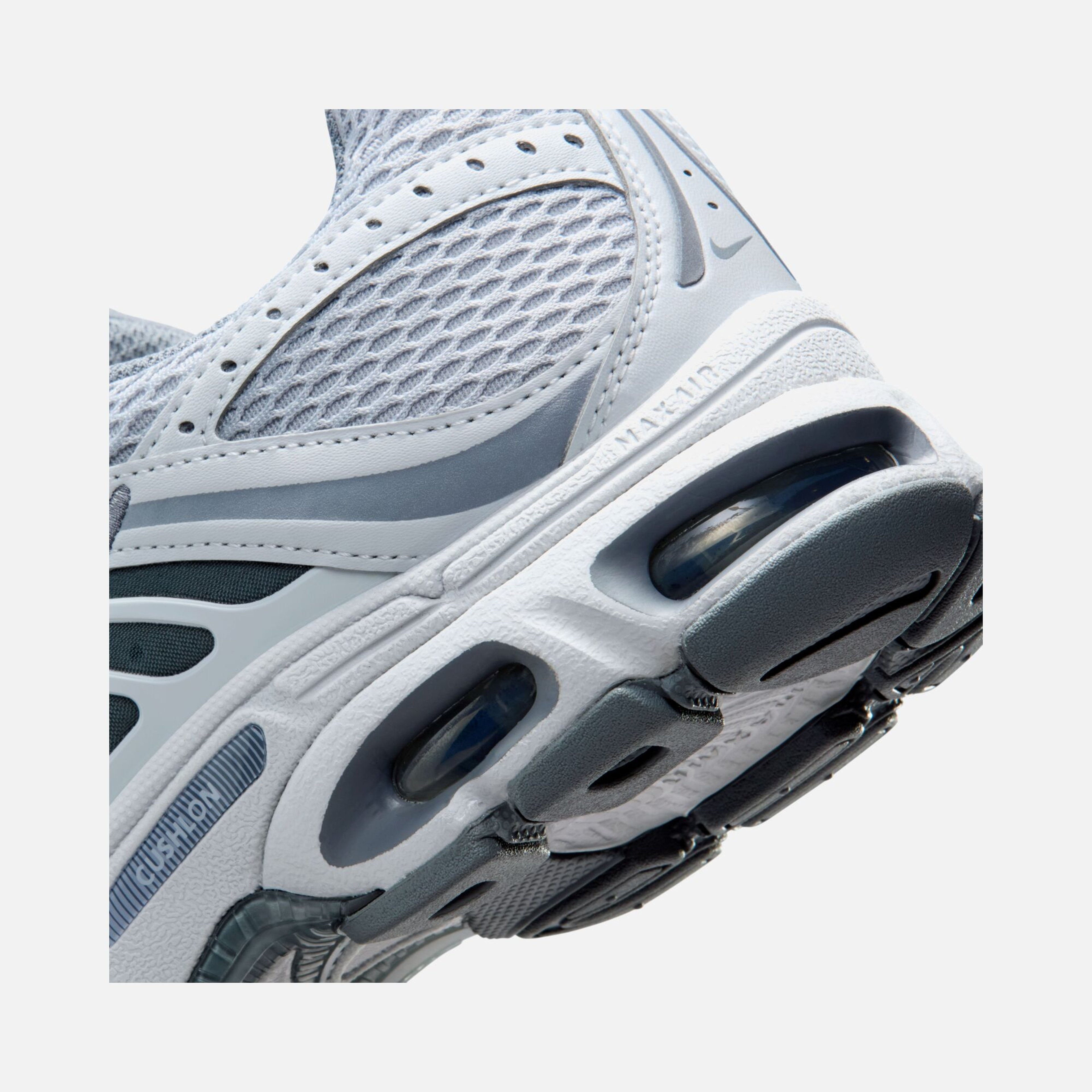 Nike Air Max Moto 2 Kadın Spor Ayakkabı