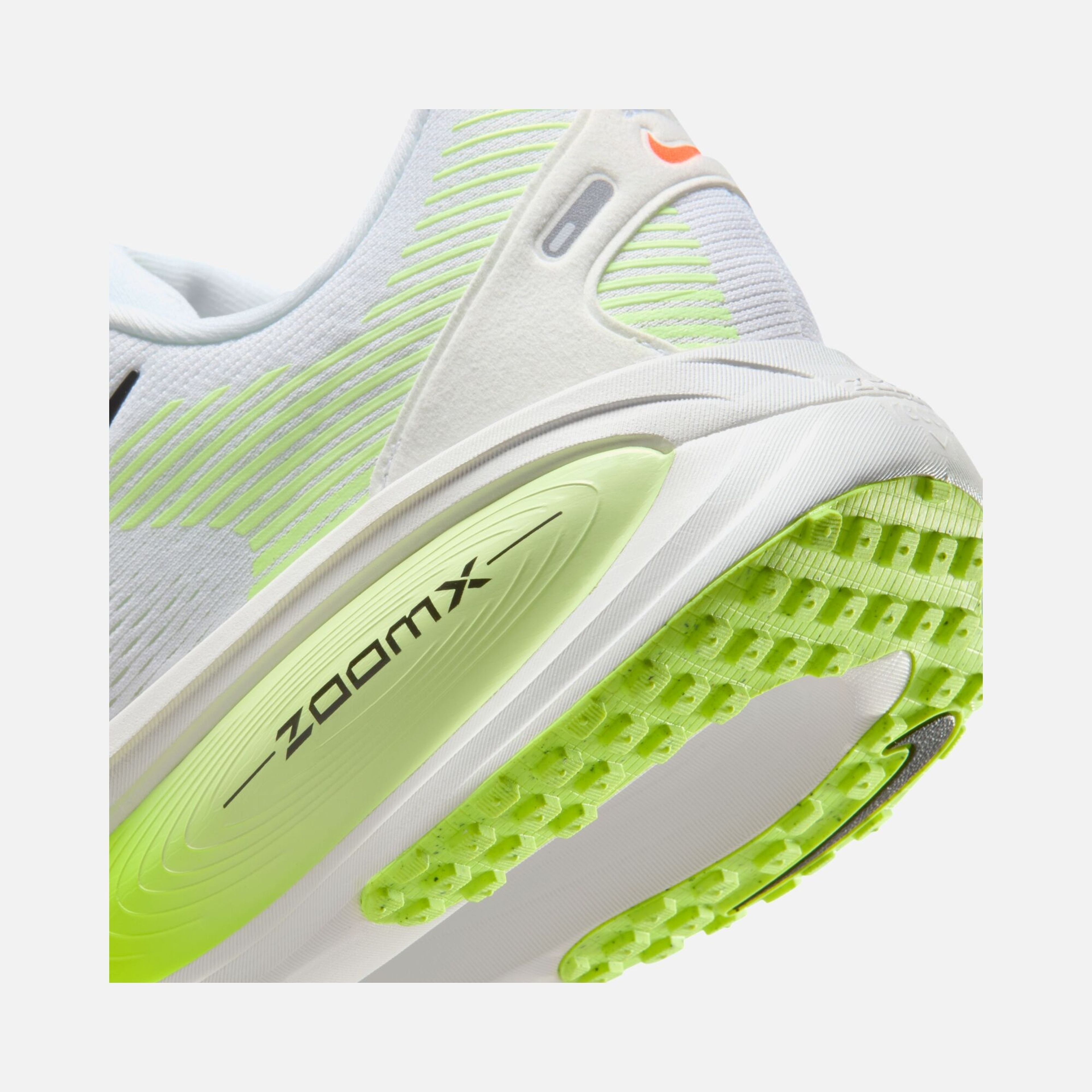Nike Vomero 18 ZoomX Road Running Erkek Spor Ayakkabı