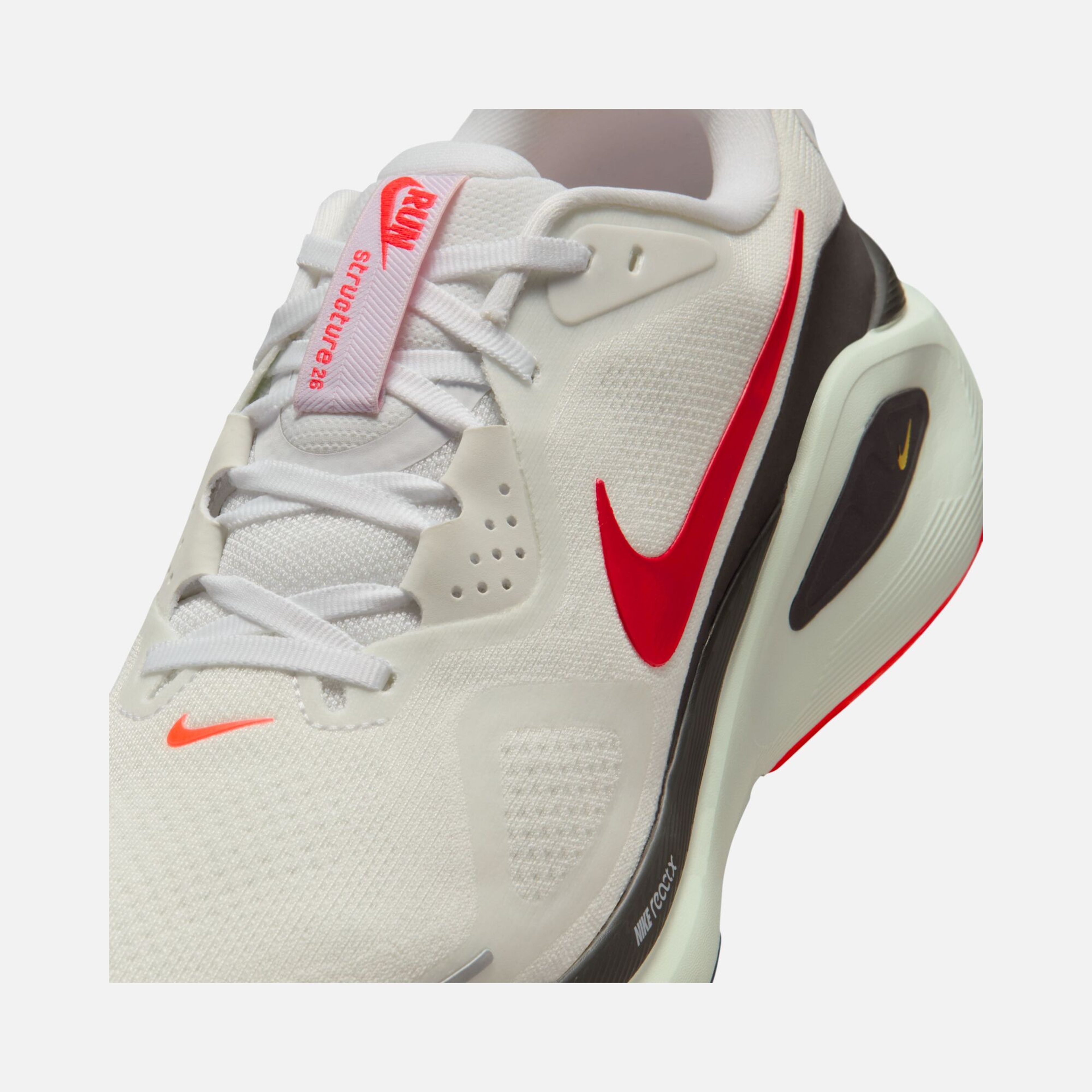 Nike Structure 26 Erkek Spor Ayakkabı