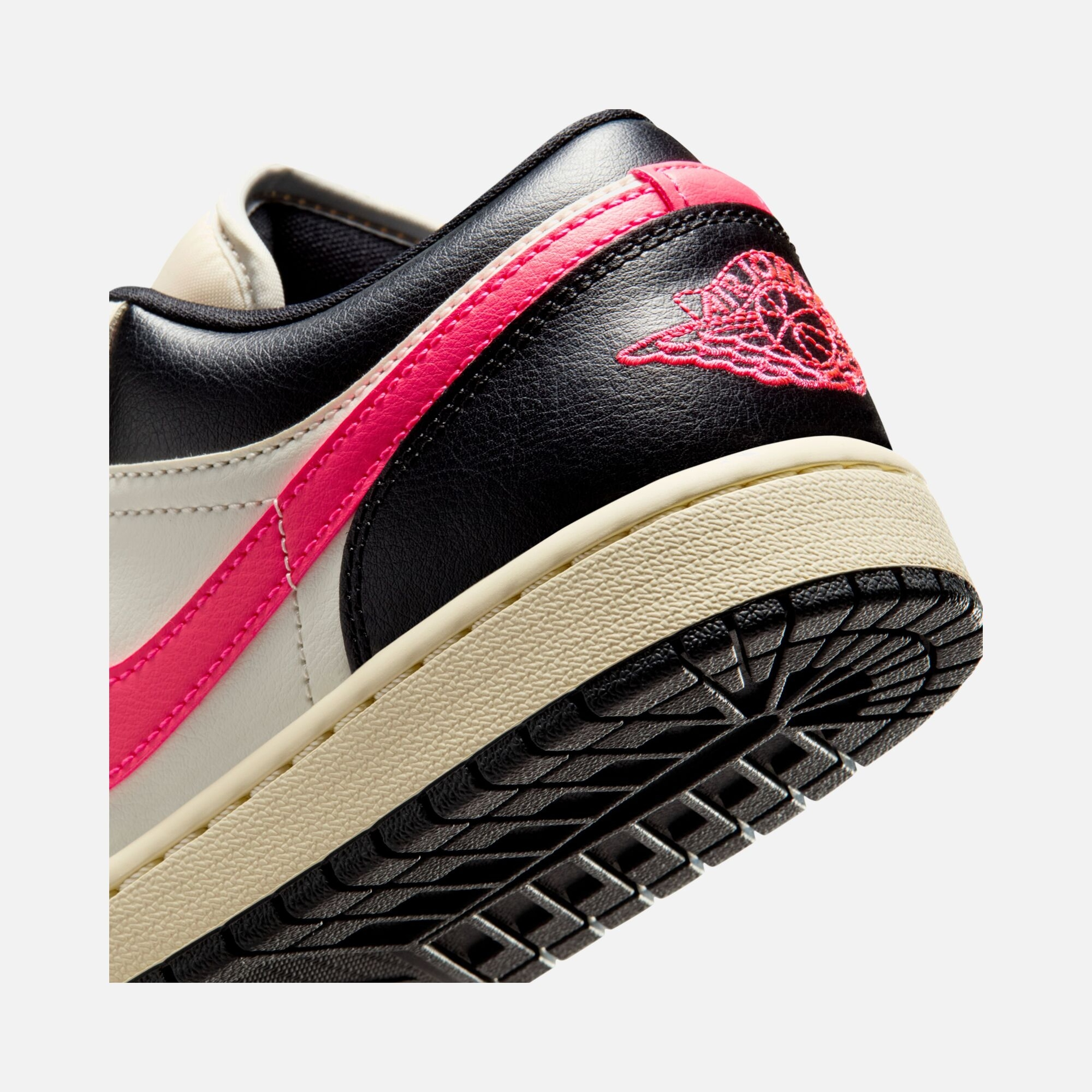 Nike Air Jordan 1 Low Kadın Spor Ayakkabı