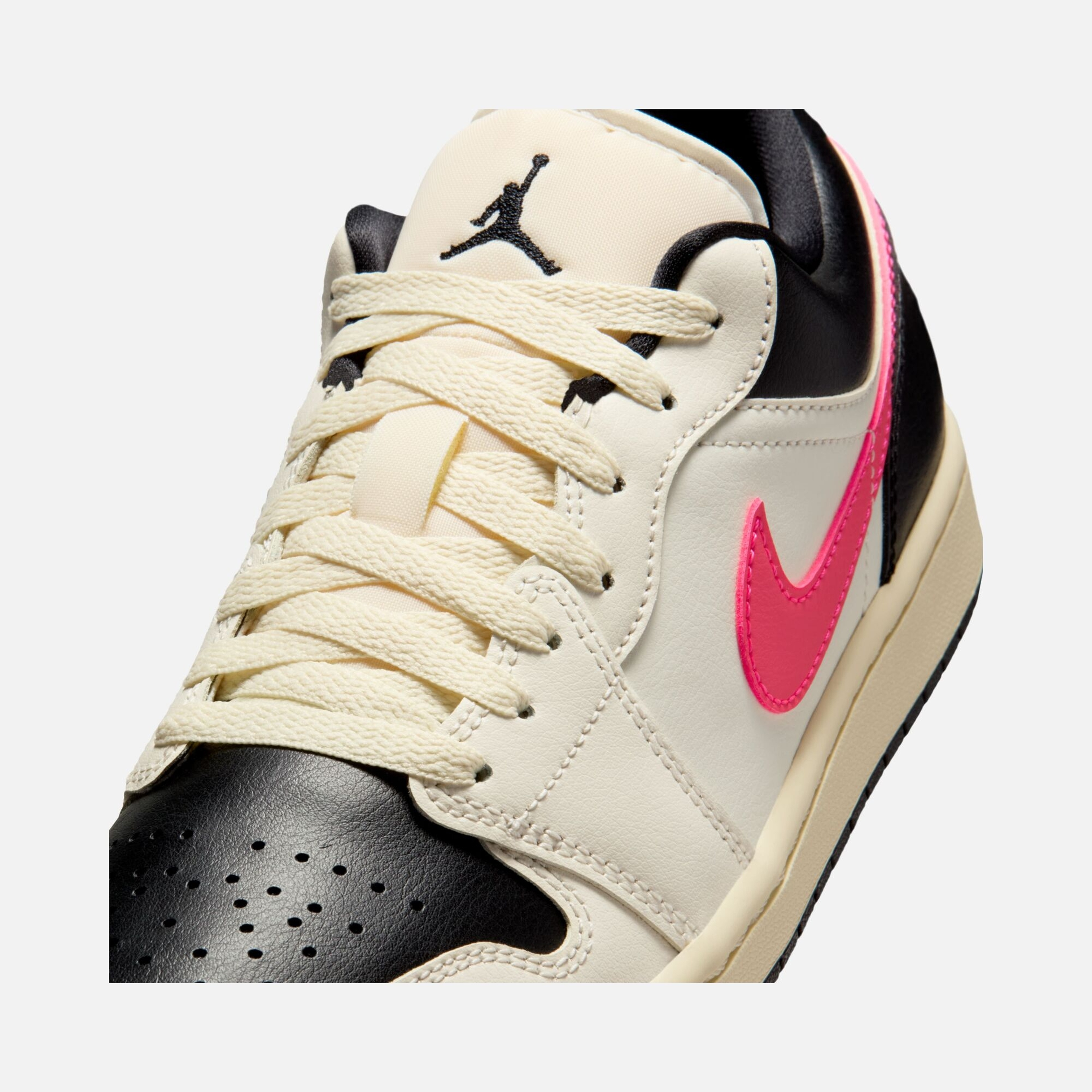 Nike Air Jordan 1 Low Kadın Spor Ayakkabı