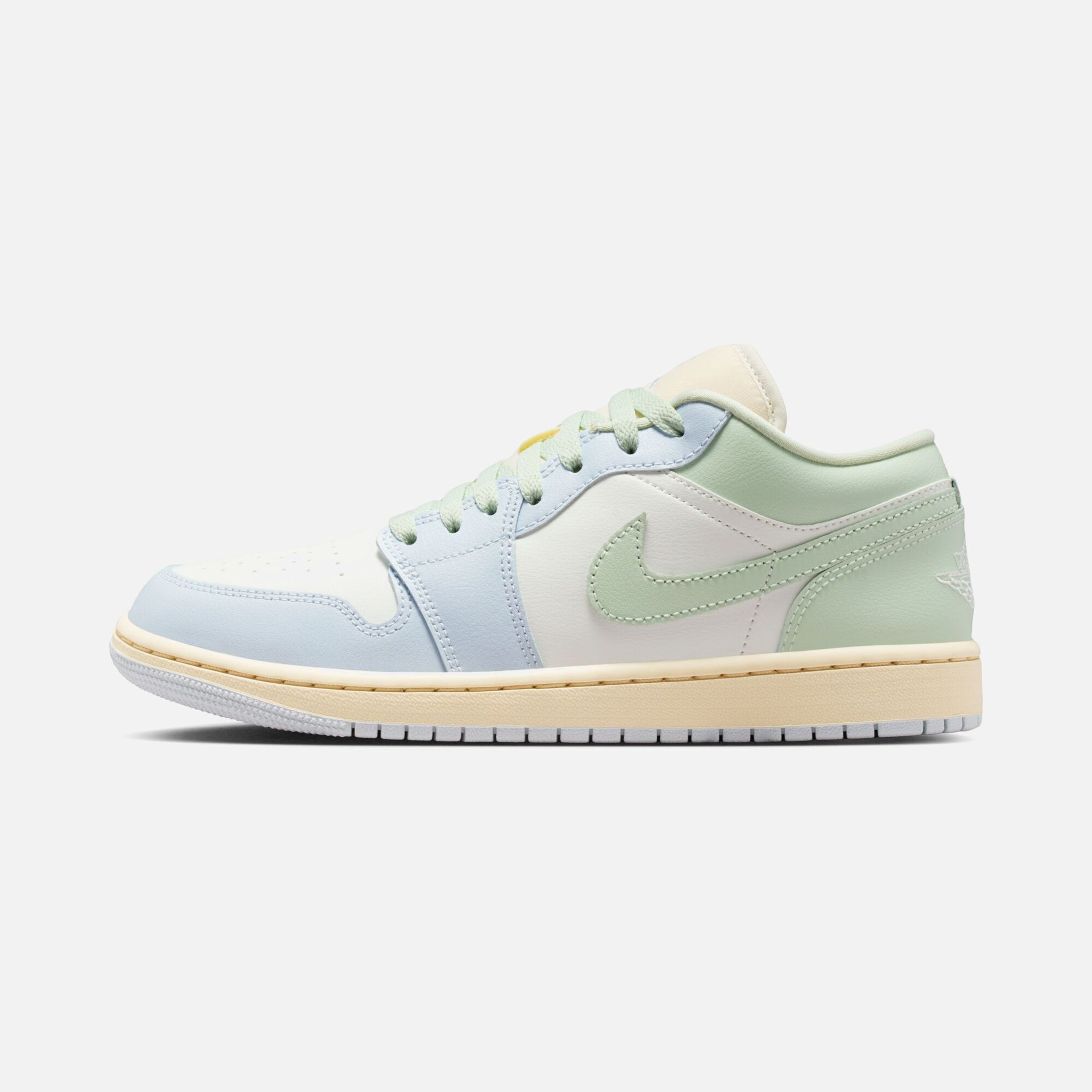 Nike Air Jordan 1 Low Kadın Spor Ayakkabı