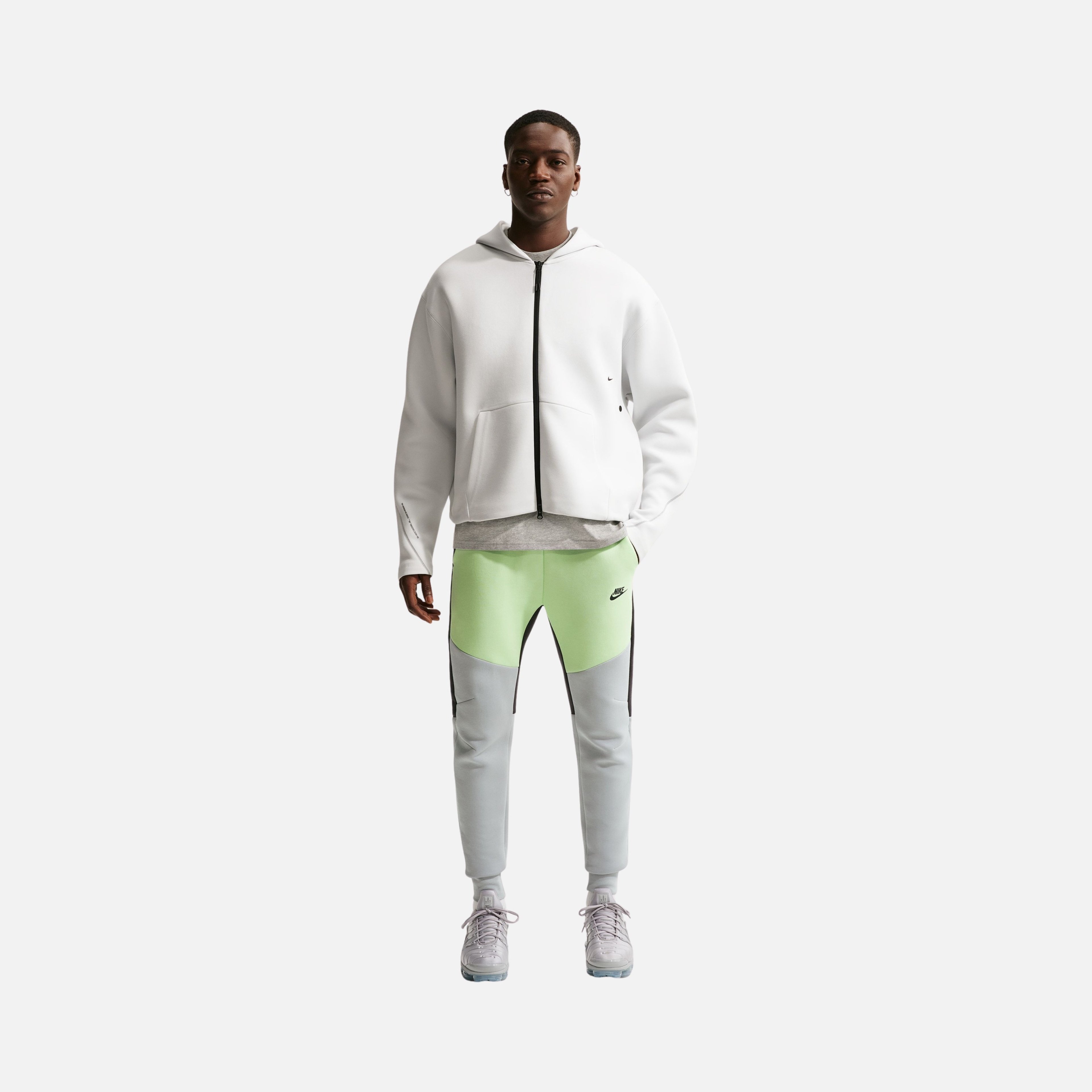 Nike Sportswear Smooth Tech Fleece Erkek Pantolon