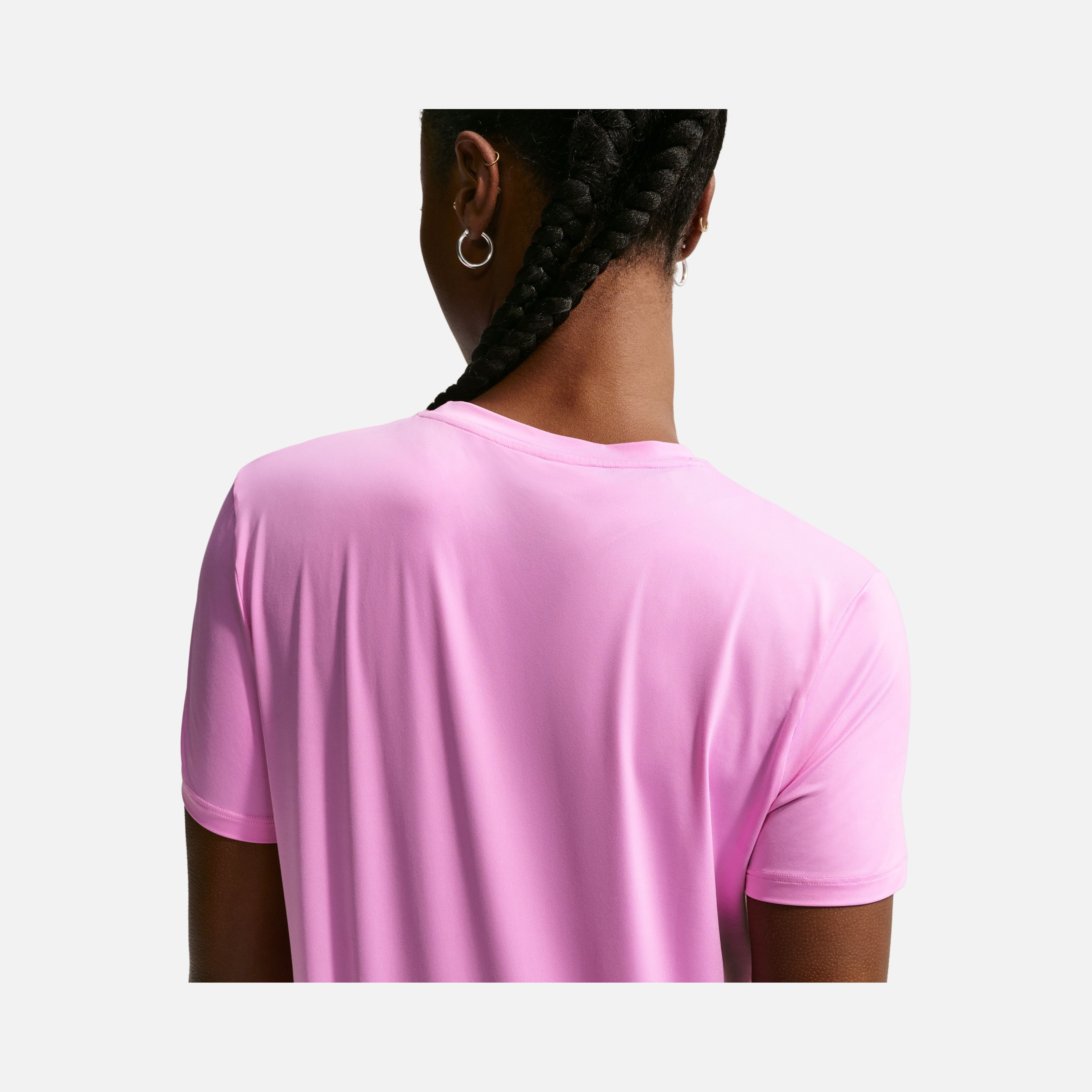 Nike One Classic Dri-Fit Short-Sleeve Training Kadın Tişört