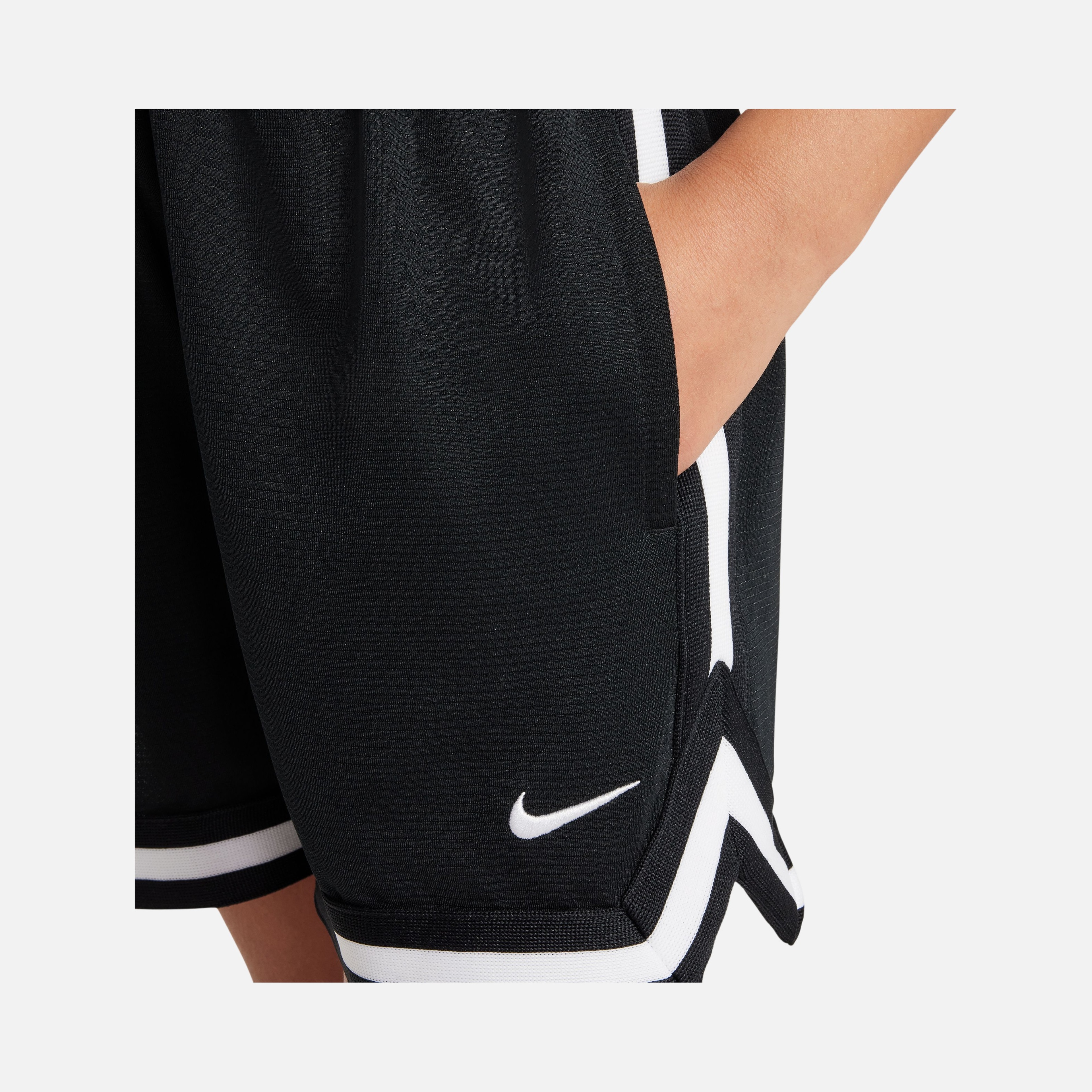 Nike Dri-Fit Dna 24 Short 5 In Çocuk Şort