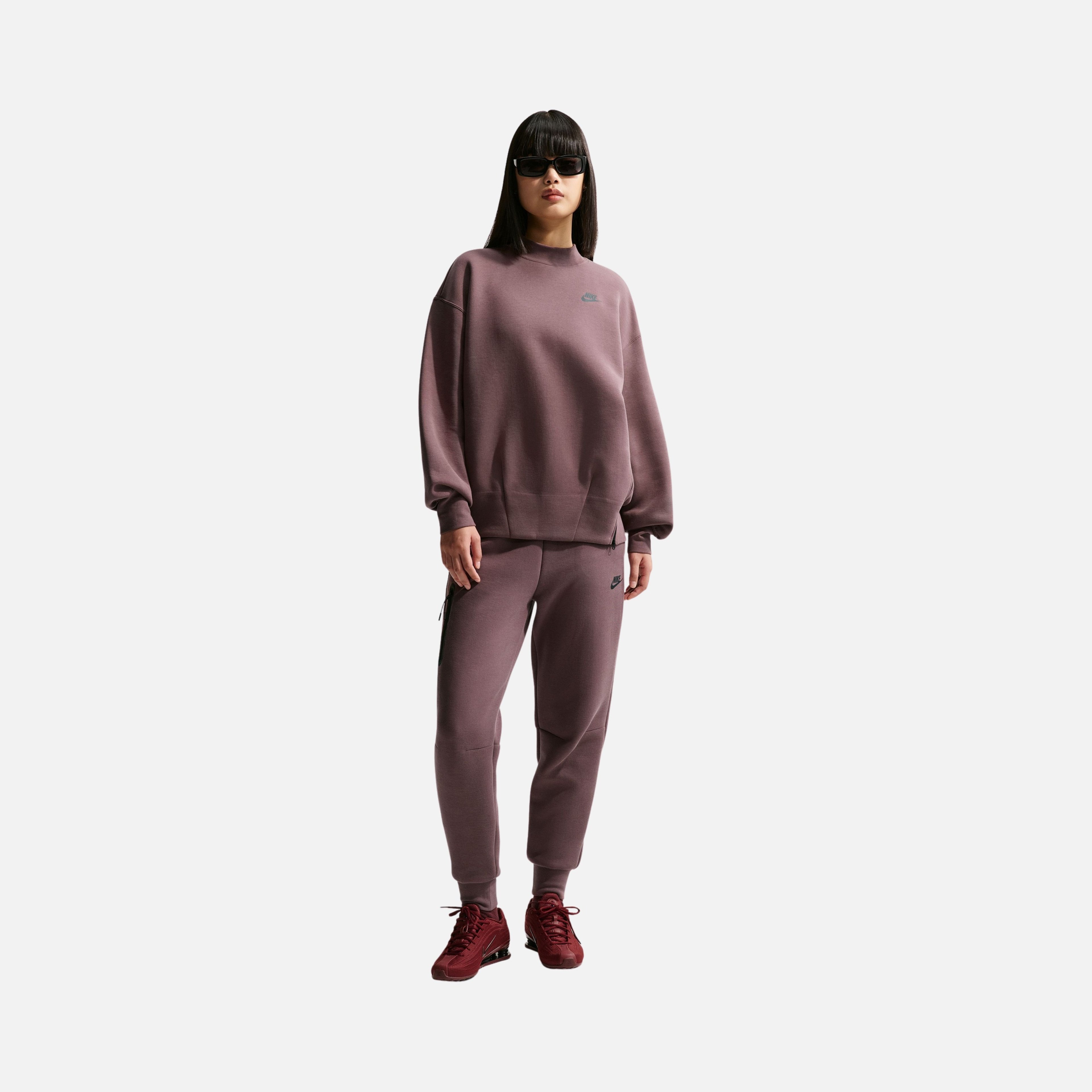 Nike Sportswear Tech Fleece Mid-Rise SS25 Kadın Pantolon