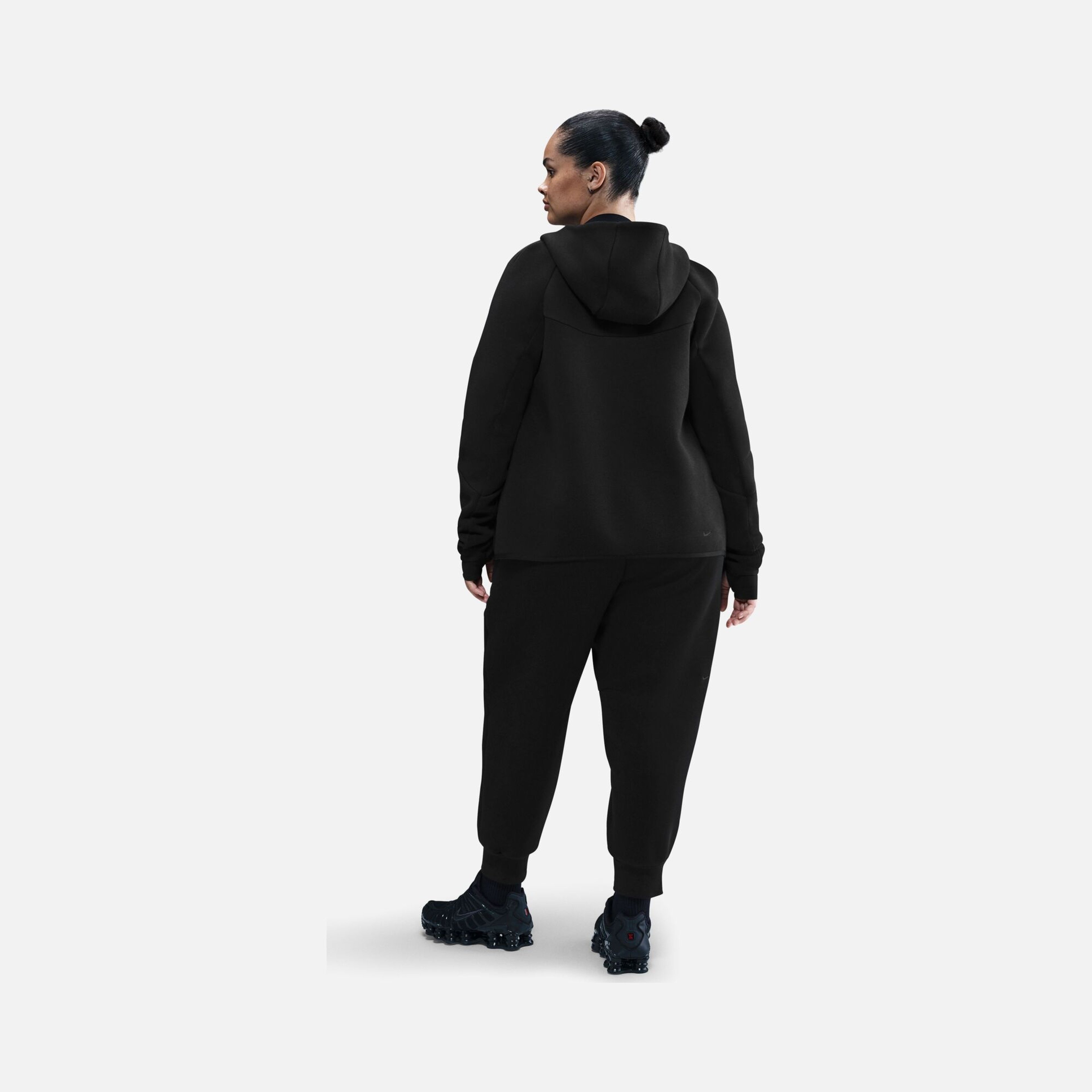 Nike Tech Fleece Mid-Rise Jogger Kadın Pantolon