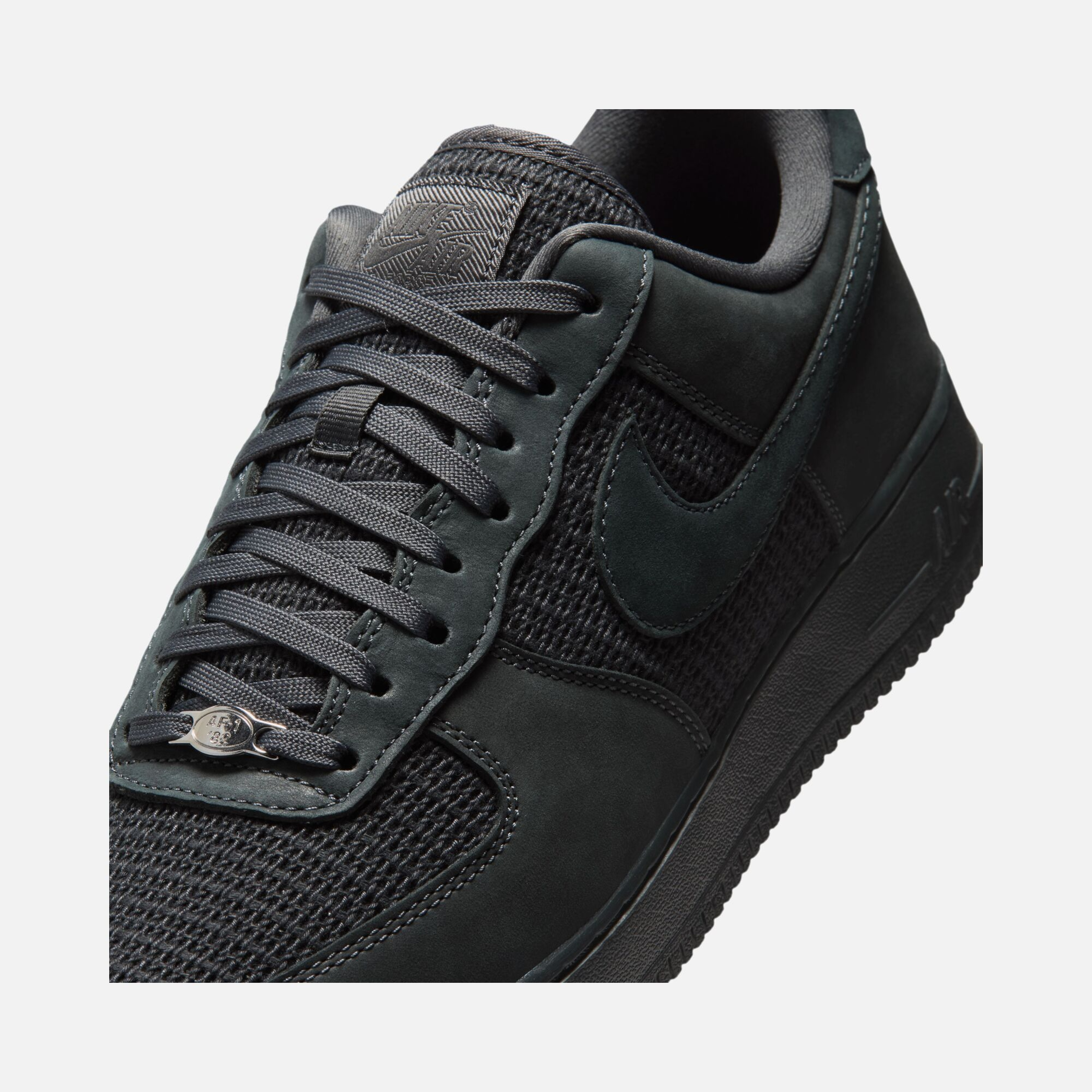 Nike Air Force 1 07 Lv8 SS26 Erkek Spor Ayakkabı