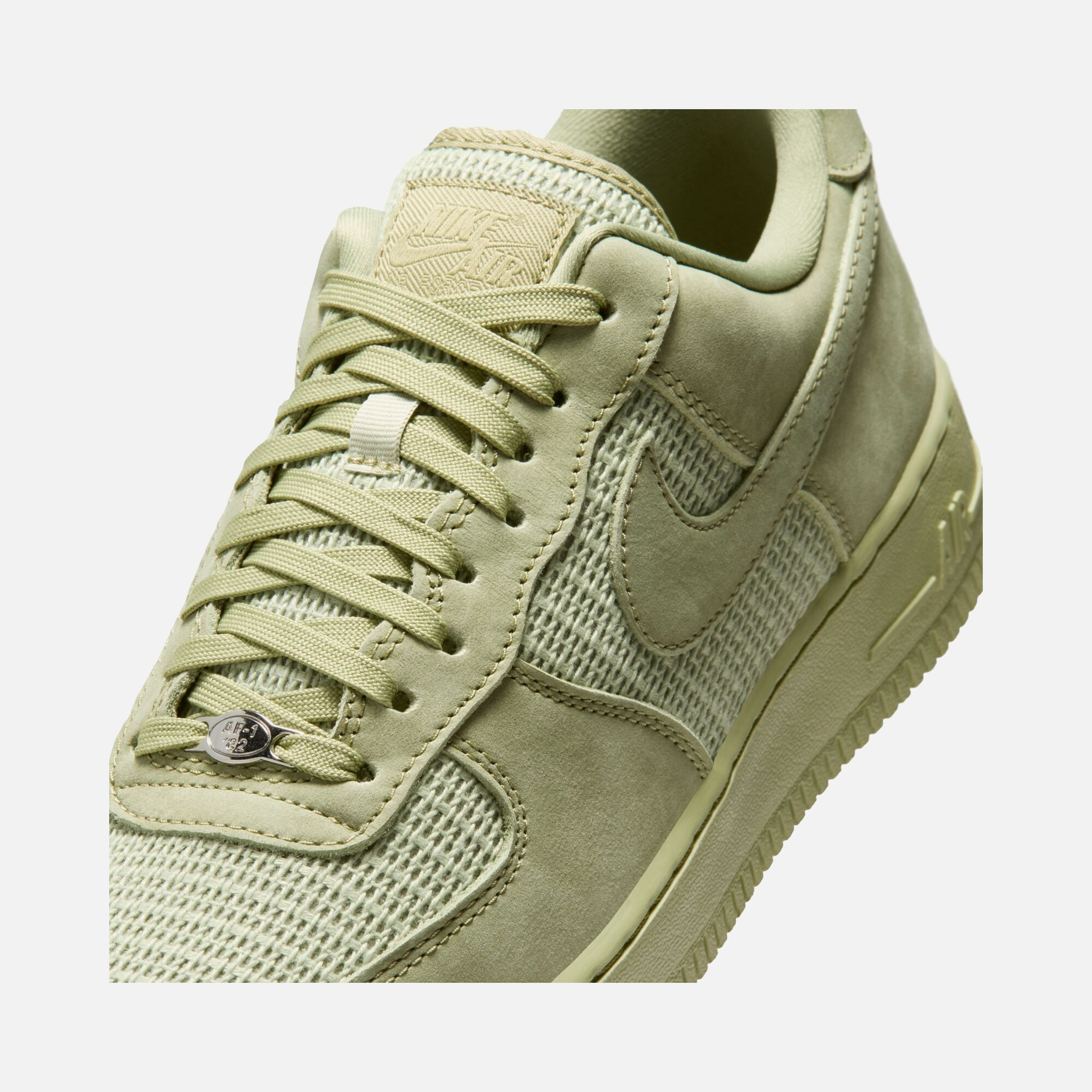 Nike Air Force 1 07 Lv8 SS26 Erkek Spor Ayakkabı