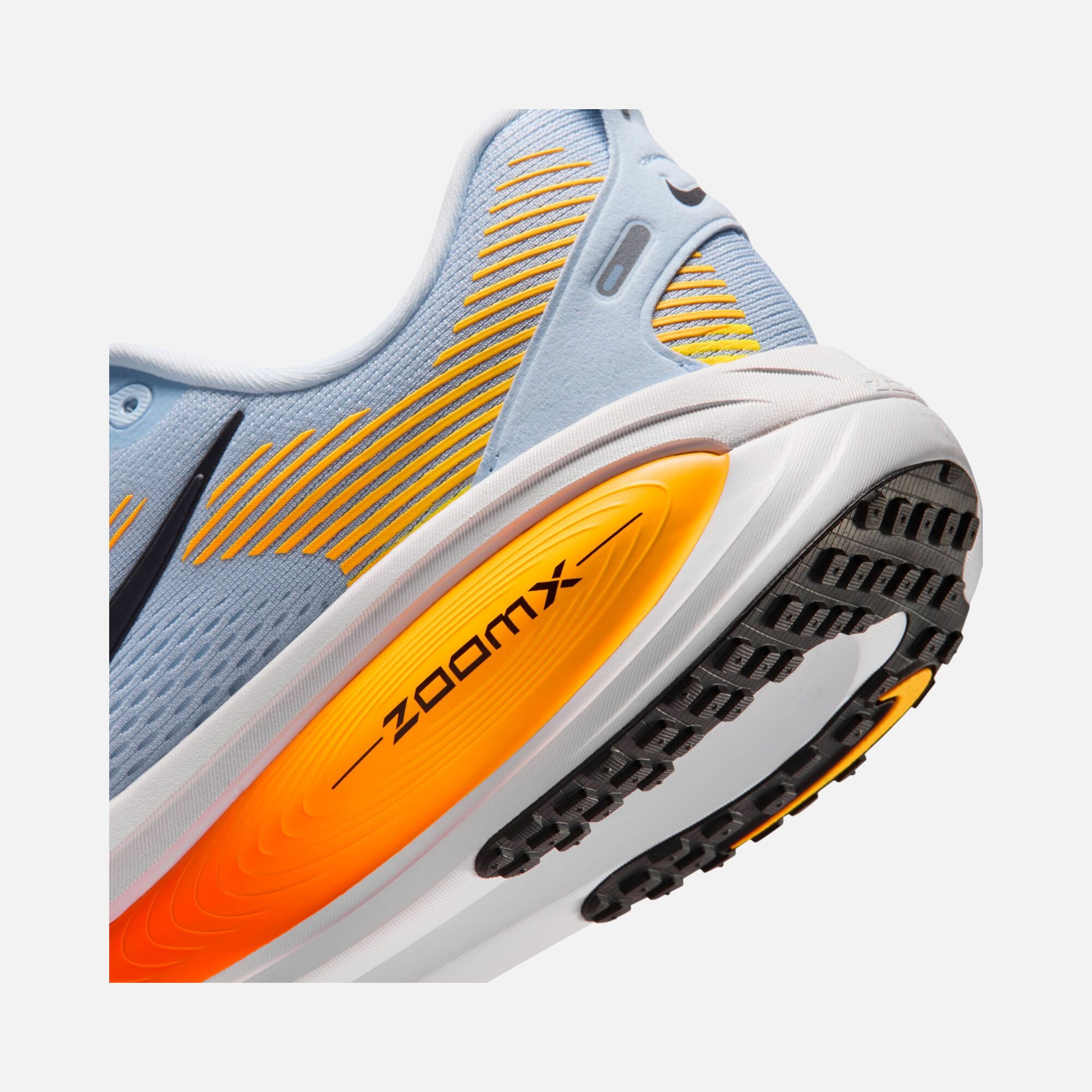 小規模 Nike Vomero 18 ZoomX Road Running Erkek Spor Ayakkabı | Barçın