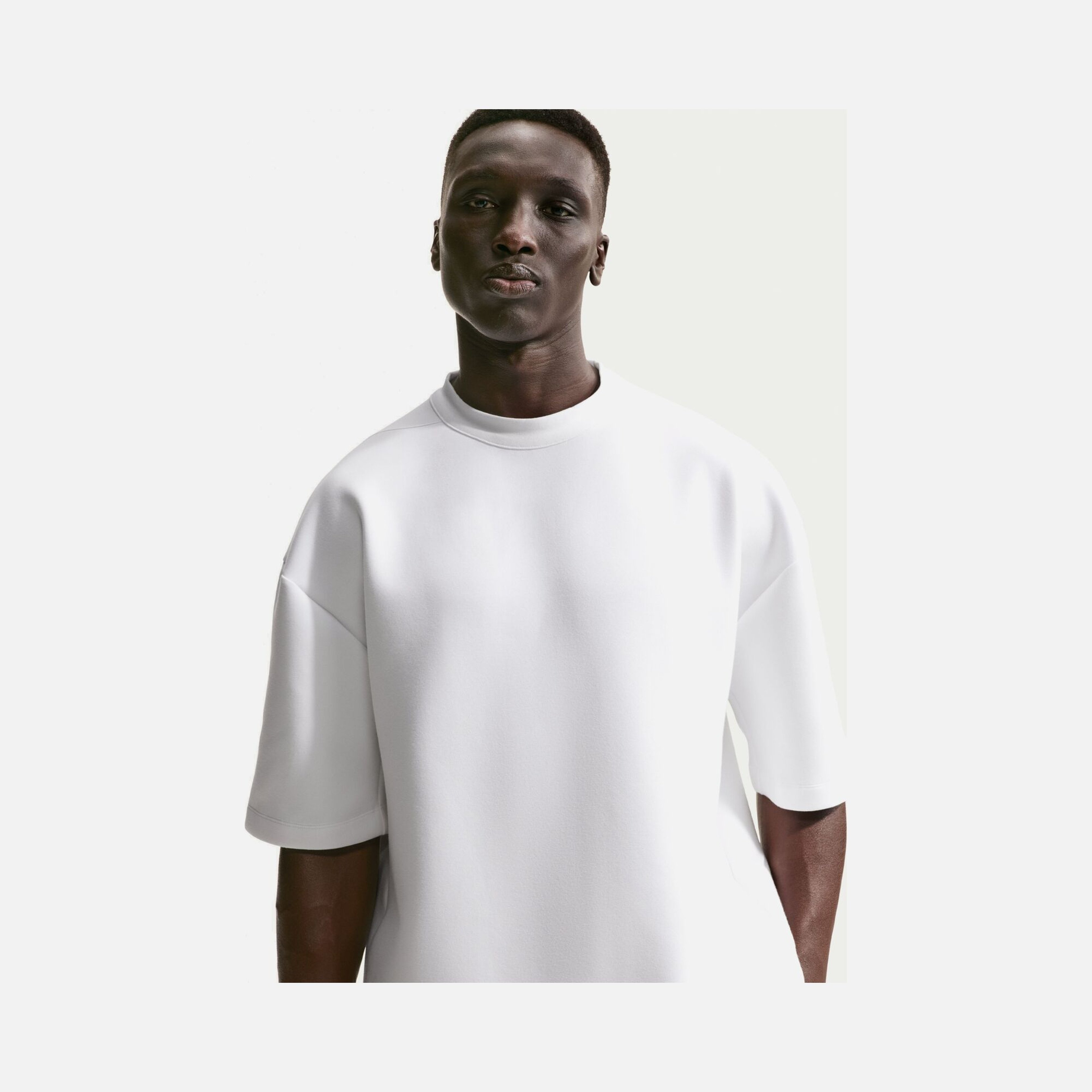 Nike ImpossiblySoft Dri-FIT 24/7 Erkek Tişört