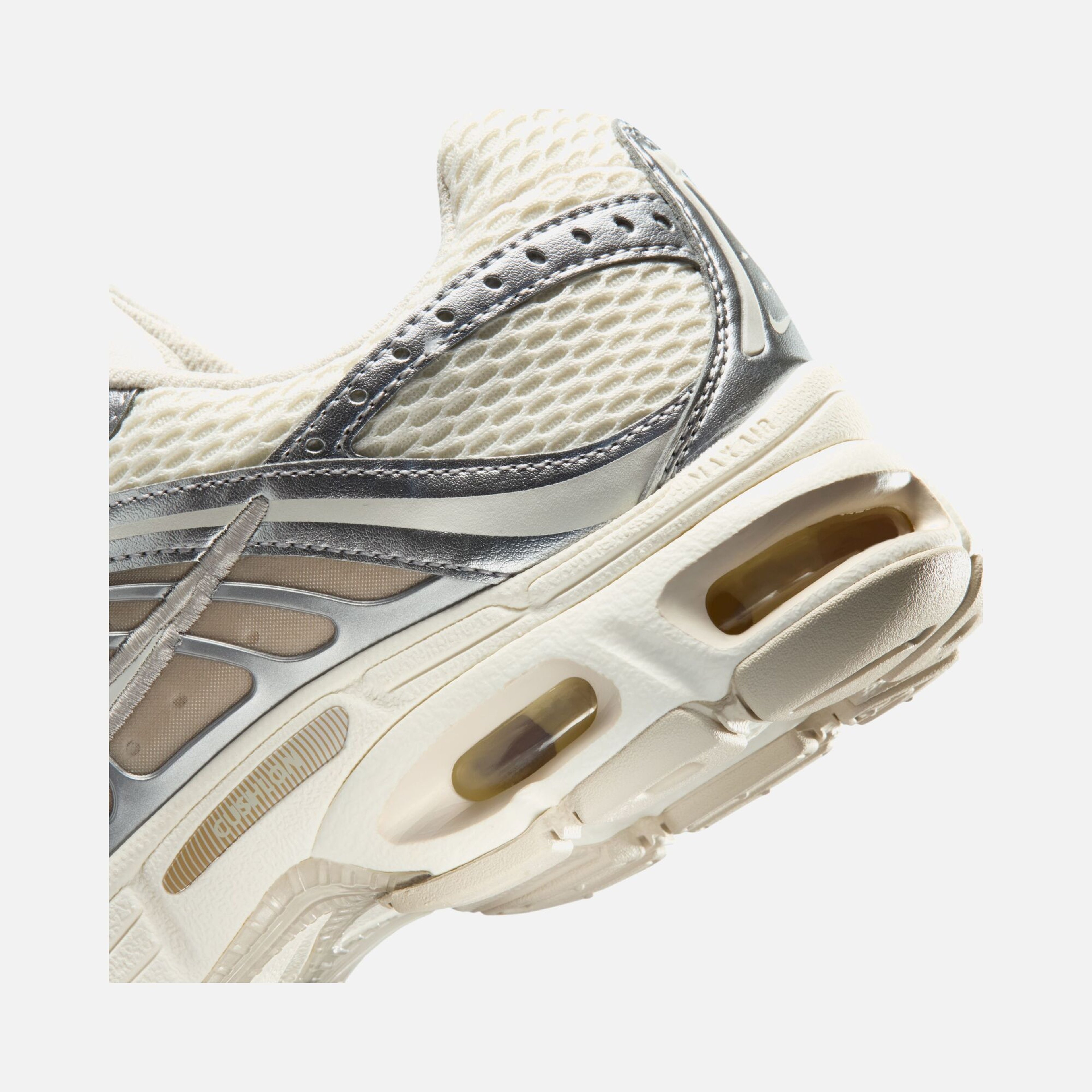 Nike Air Max Moto 2 Kadın Spor Ayakkabı