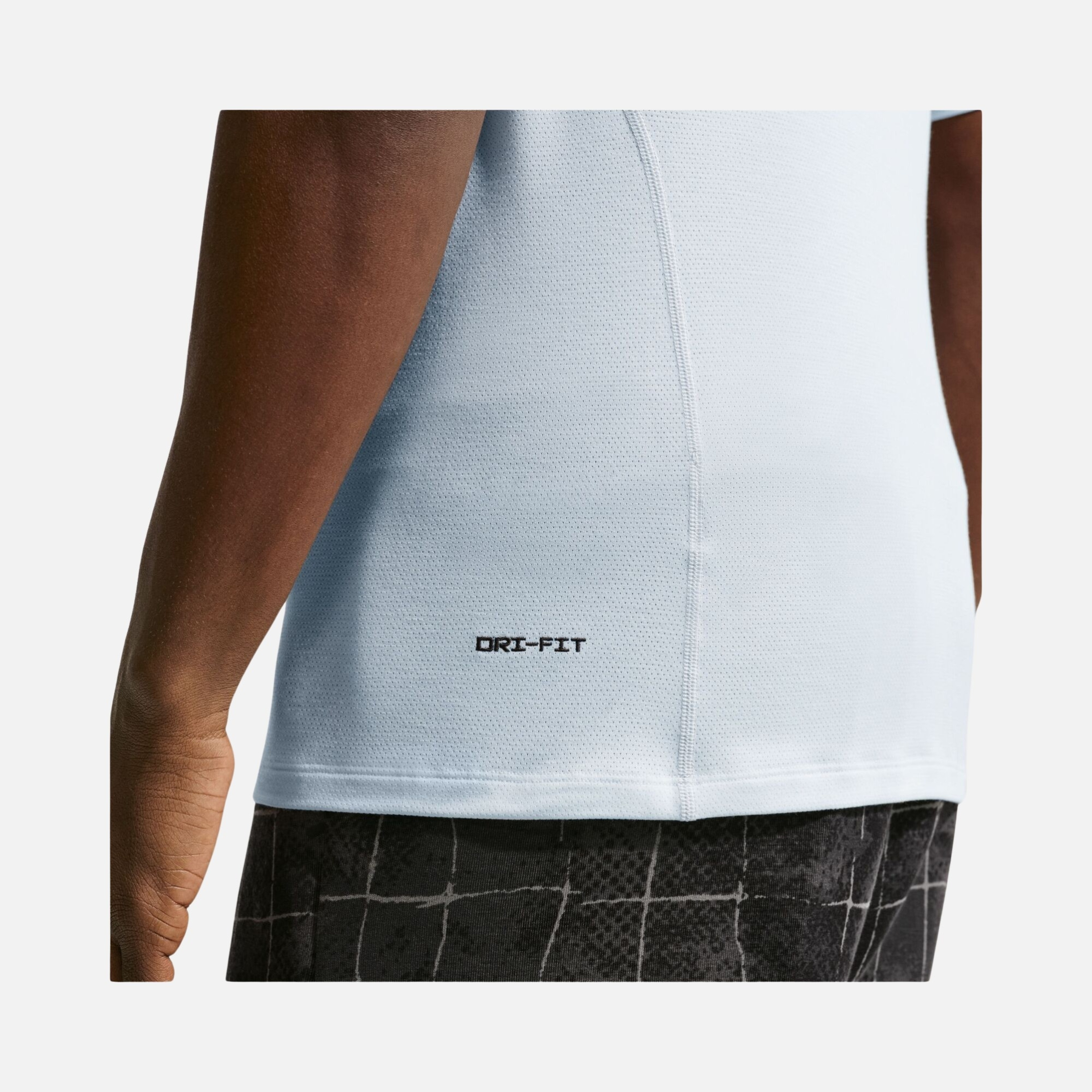 Nike Dri-FIT Tech Pro Erkek Tişört