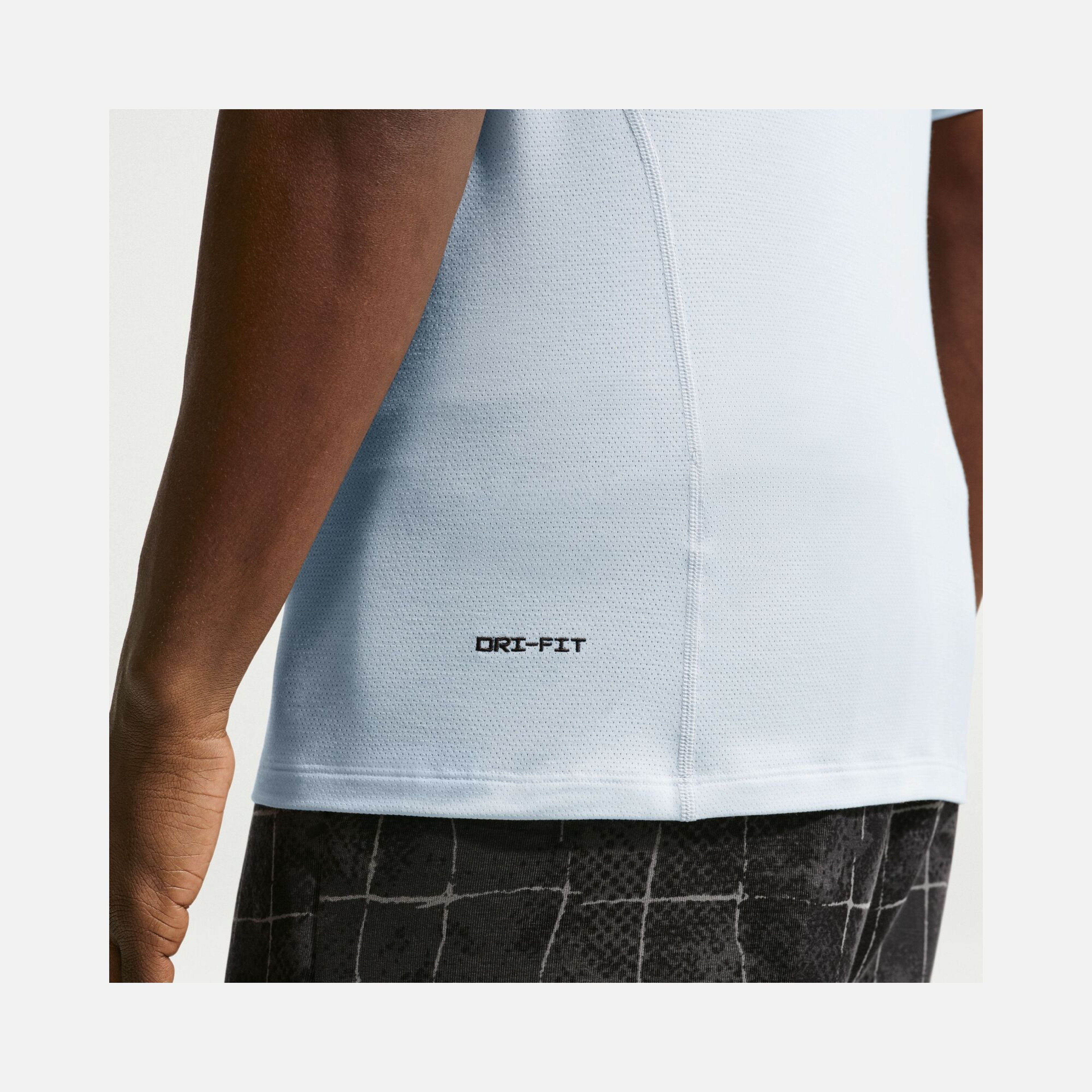Nike Dri-FIT Tech Pro Erkek Tişört