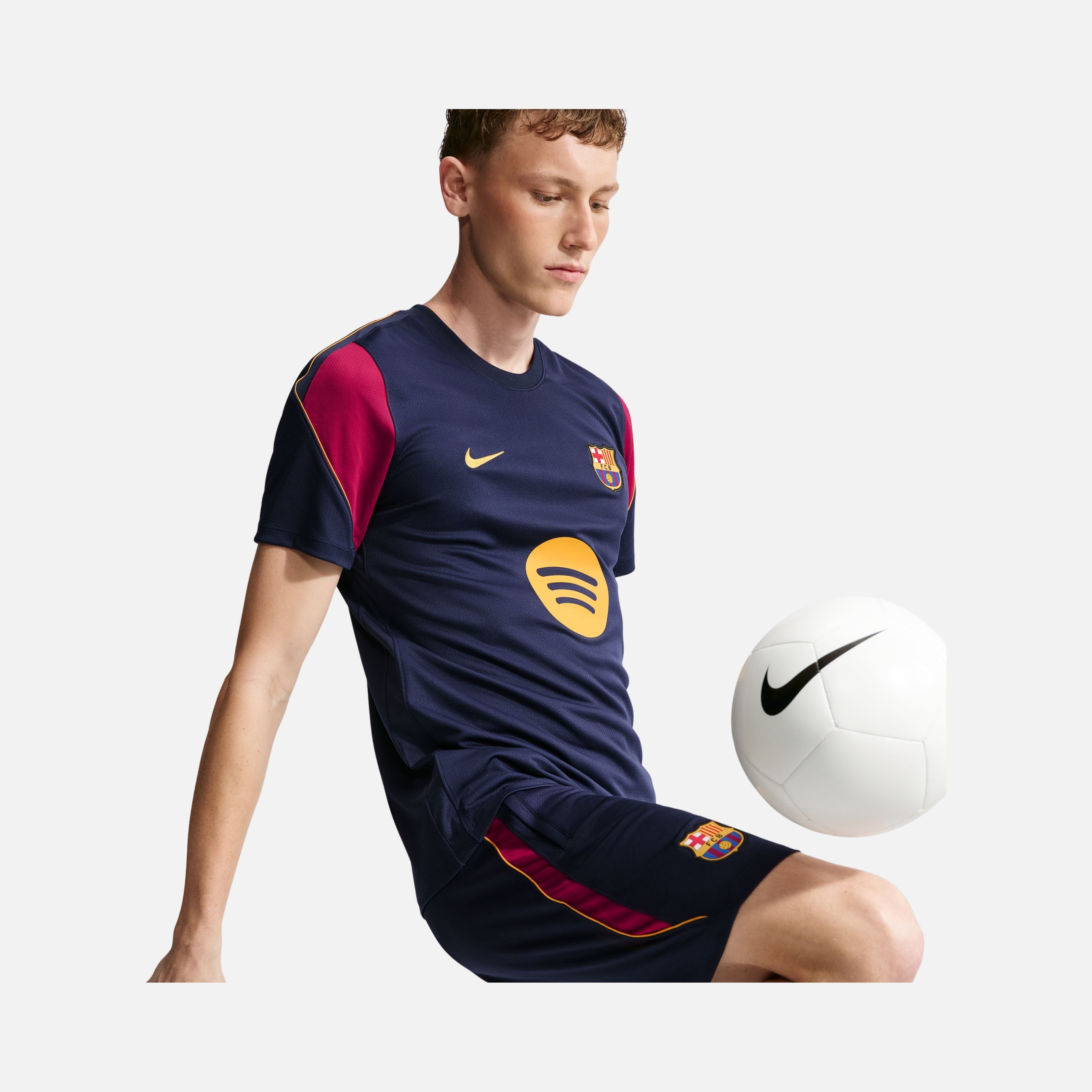 Nike Barcelona FC Dri-FIT Training Erkek Tişört