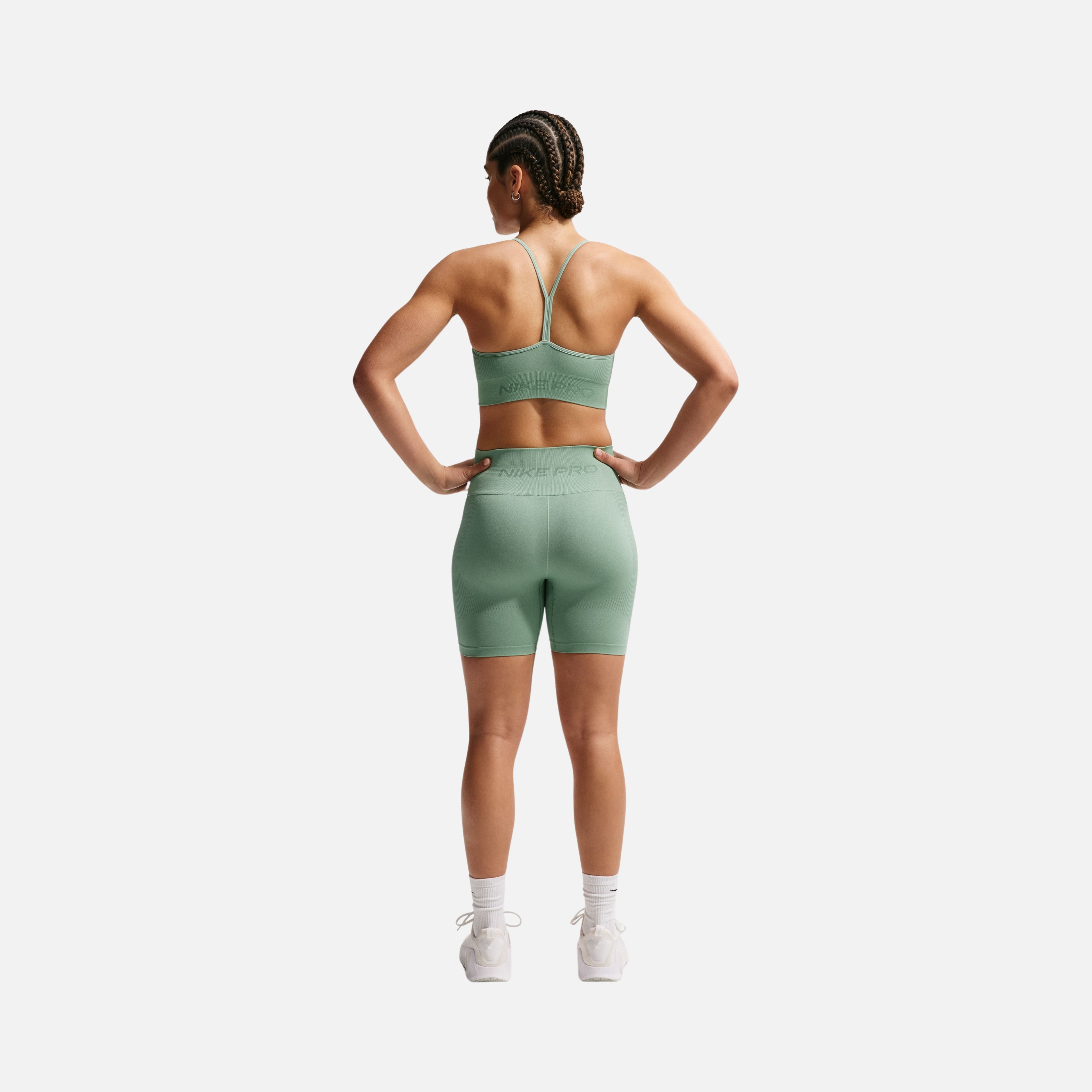 Nike Pro Dri-Fit Seamless Light Support Kadın Bra