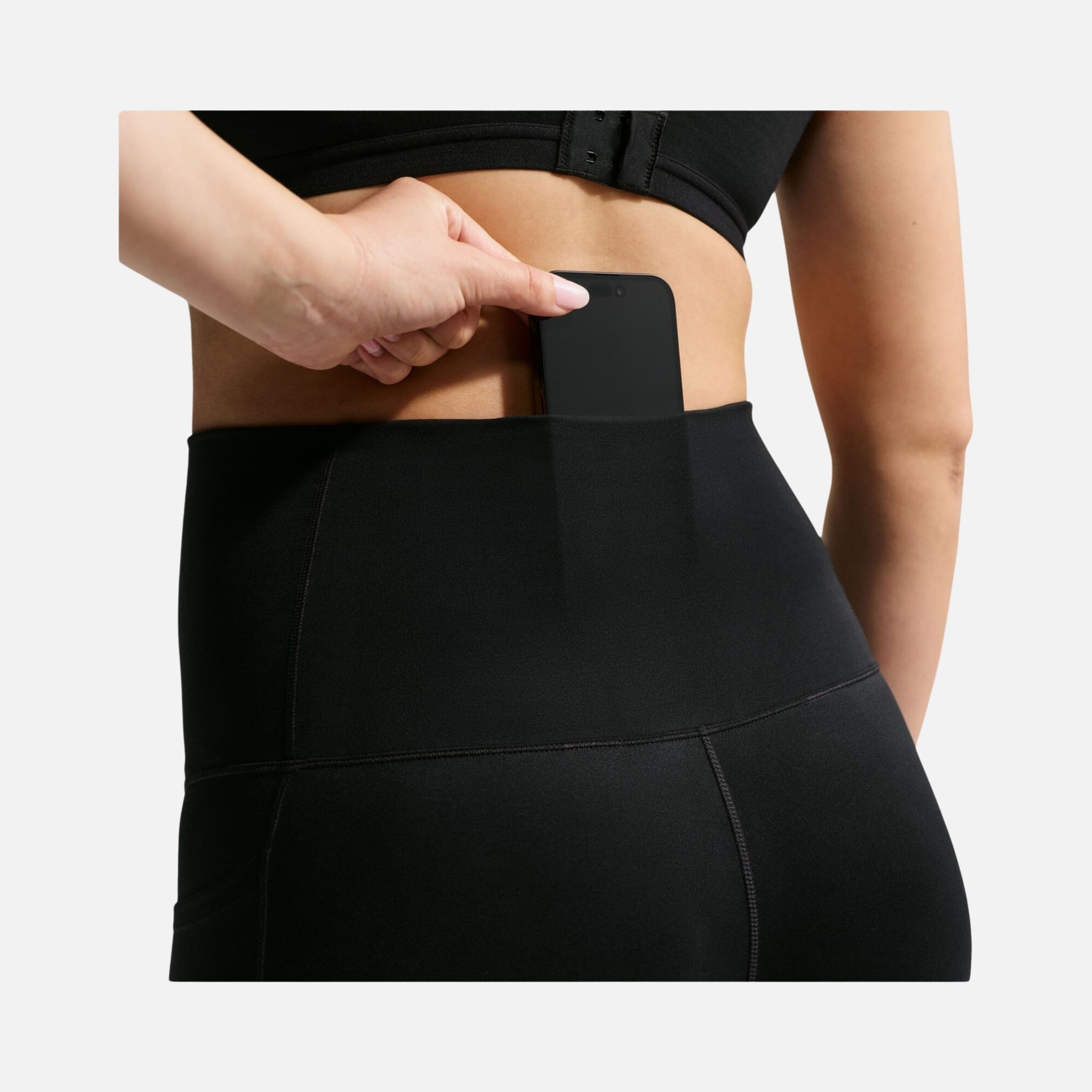 Nike One Dri-Fit High-Waisted 8" Biker With Pockets Training (Maternity) Kadın Şort