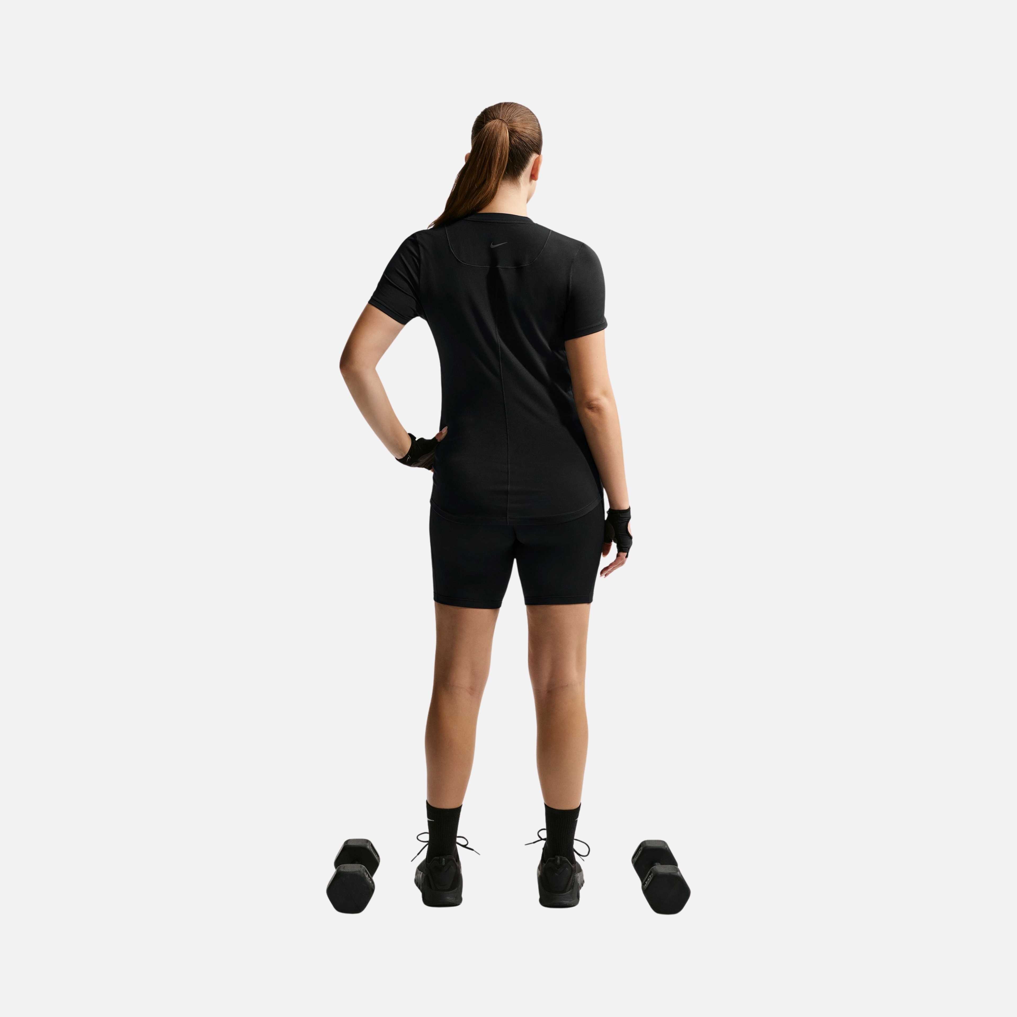 Nike One Dri-Fit High-Waisted 8" Biker With Pockets Training (Maternity) Kadın Şort