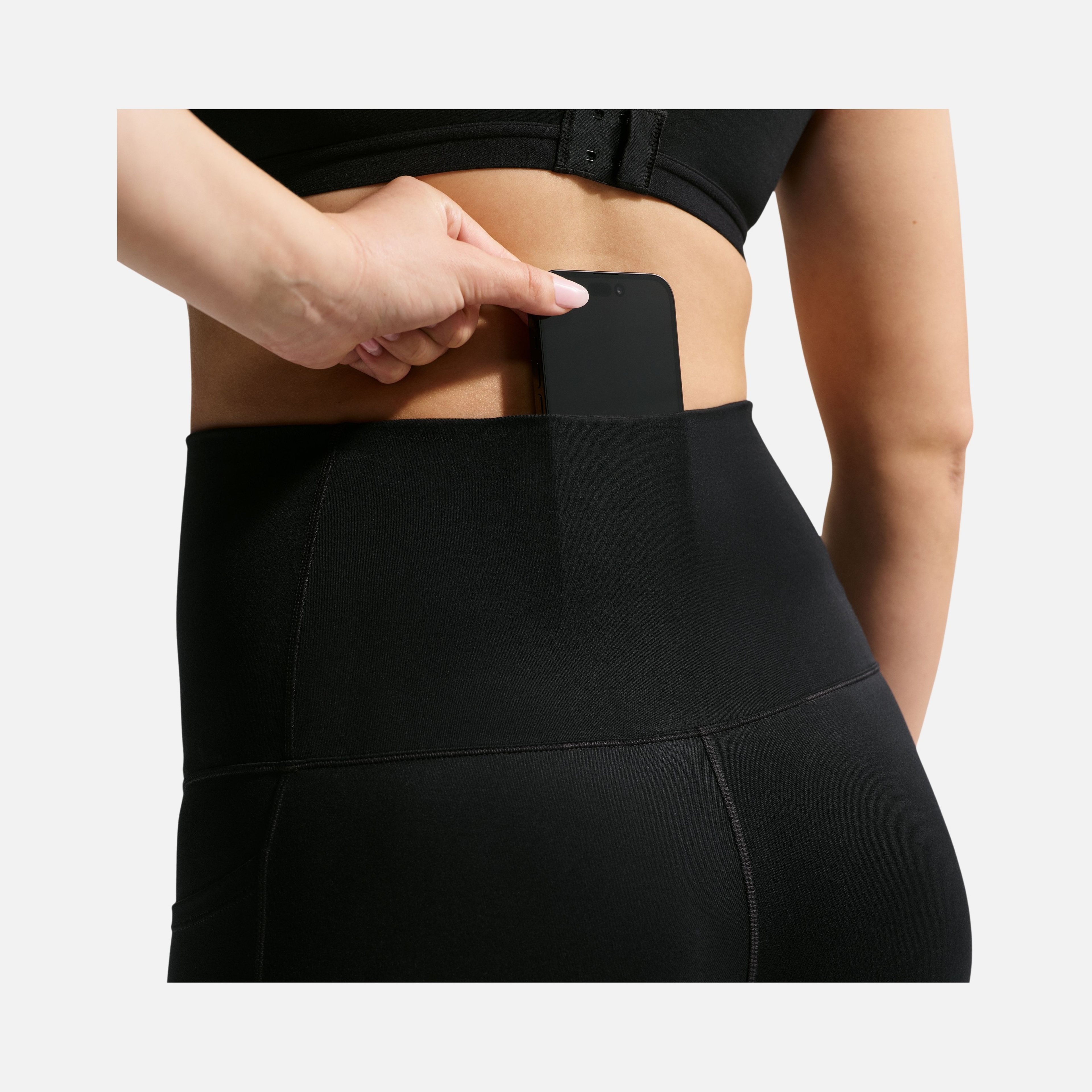 Nike One Dri-Fit High-Waisted 8" Biker With Pockets Training (Maternity) Kadın Şort