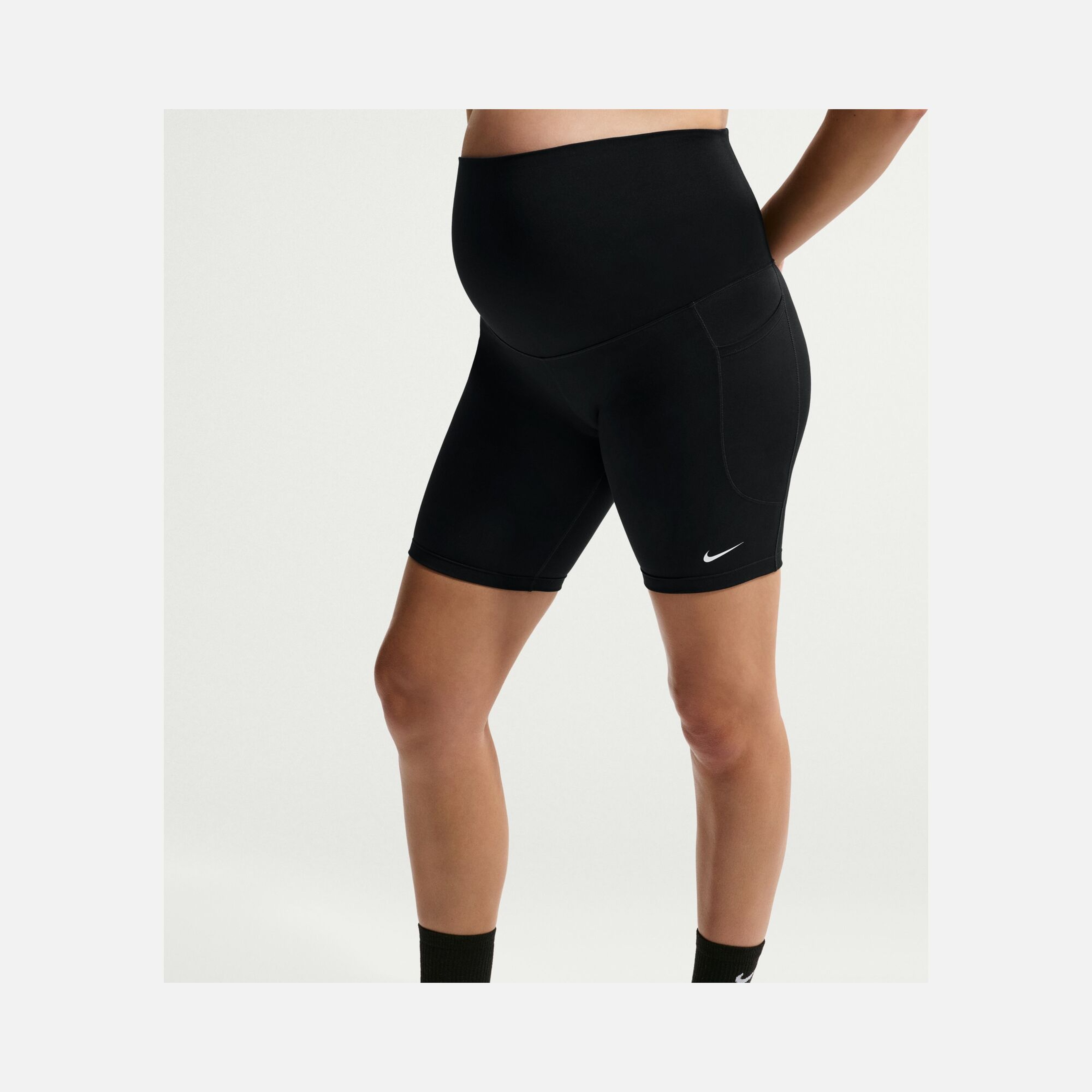 Nike One Dri-Fit High-Waisted 8" Biker With Pockets Training (Maternity) Kadın Şort