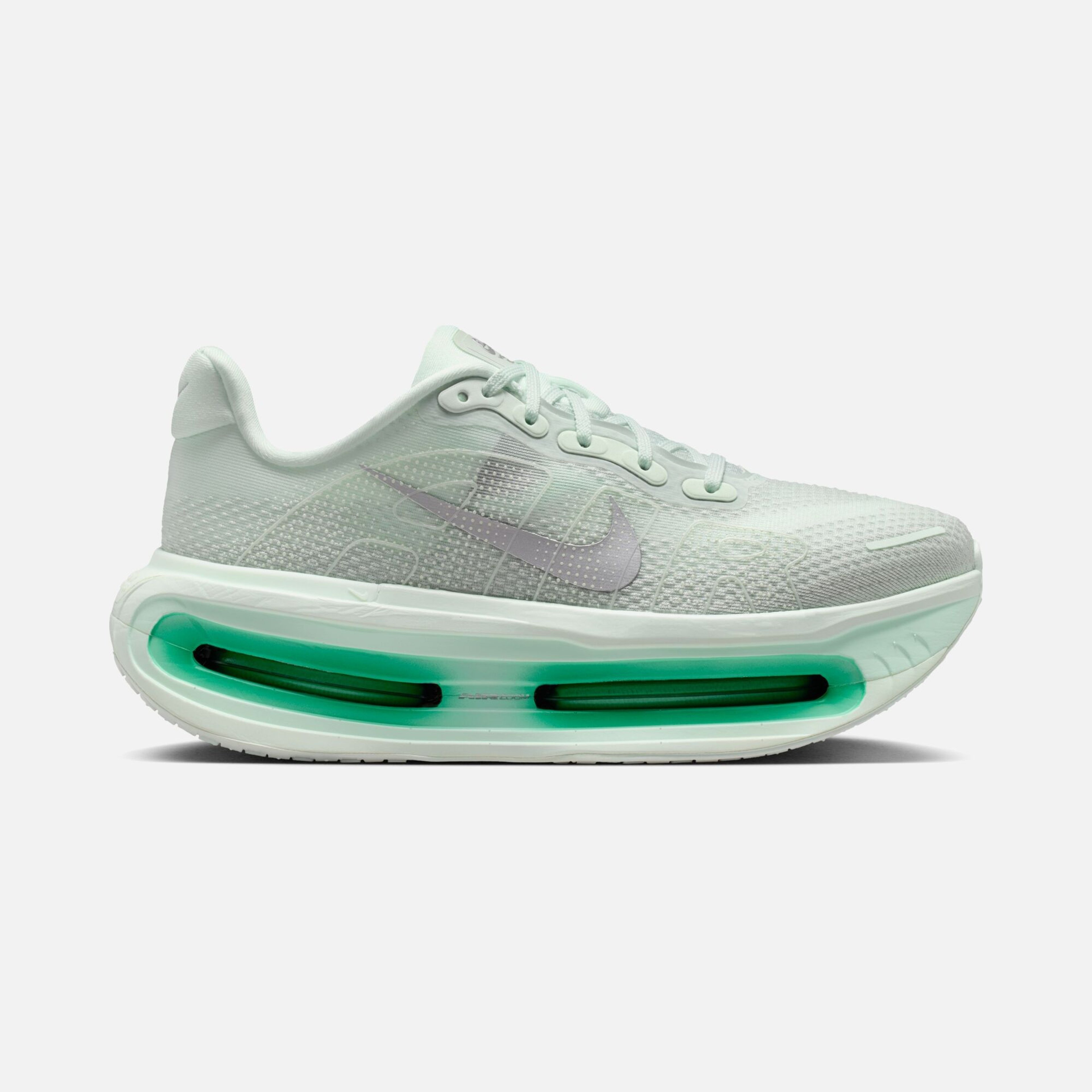 Женские кроссовки Nike Vomero Premium SU26