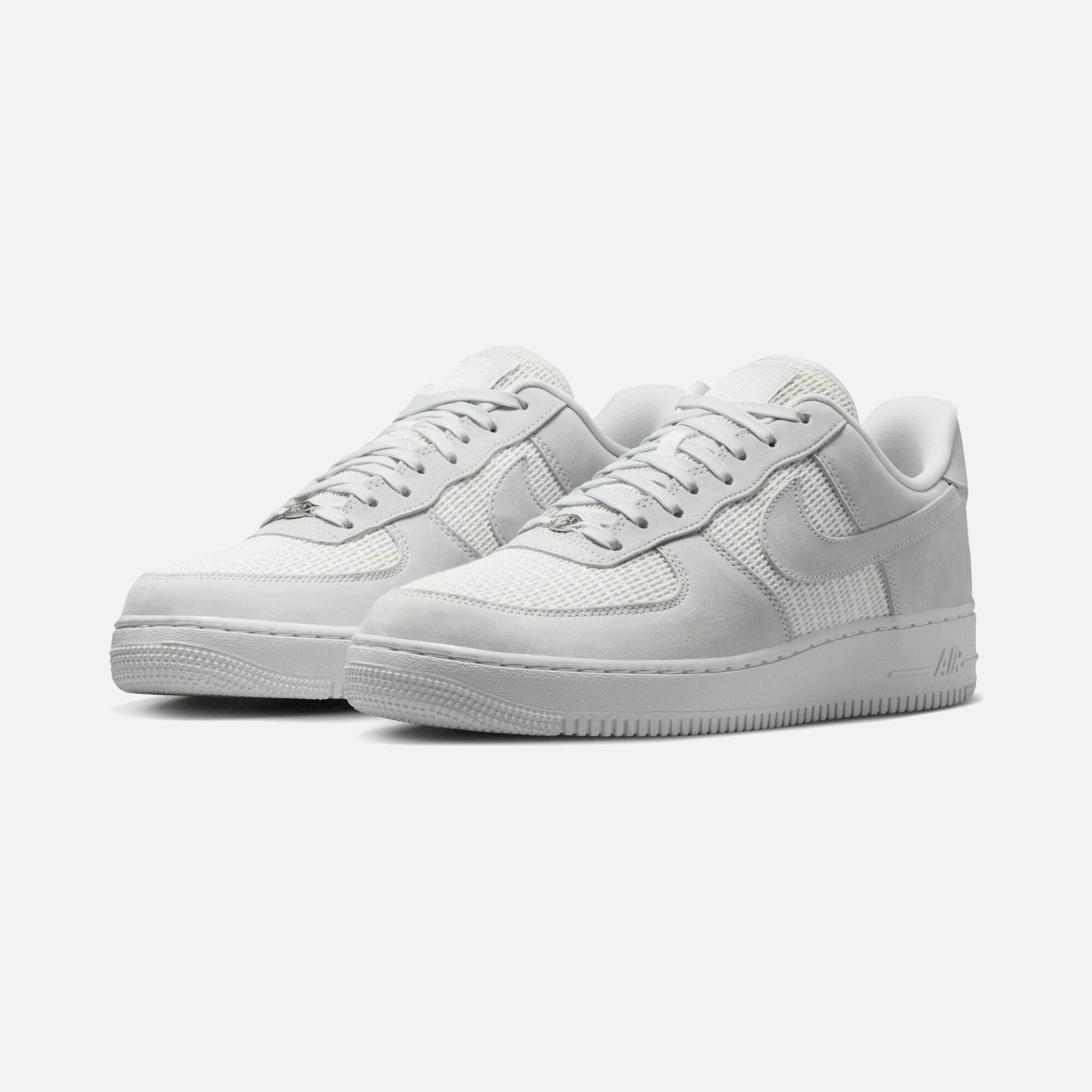 Nike Air Force 1 07 Lv8 SS26 Erkek Spor Ayakkabı