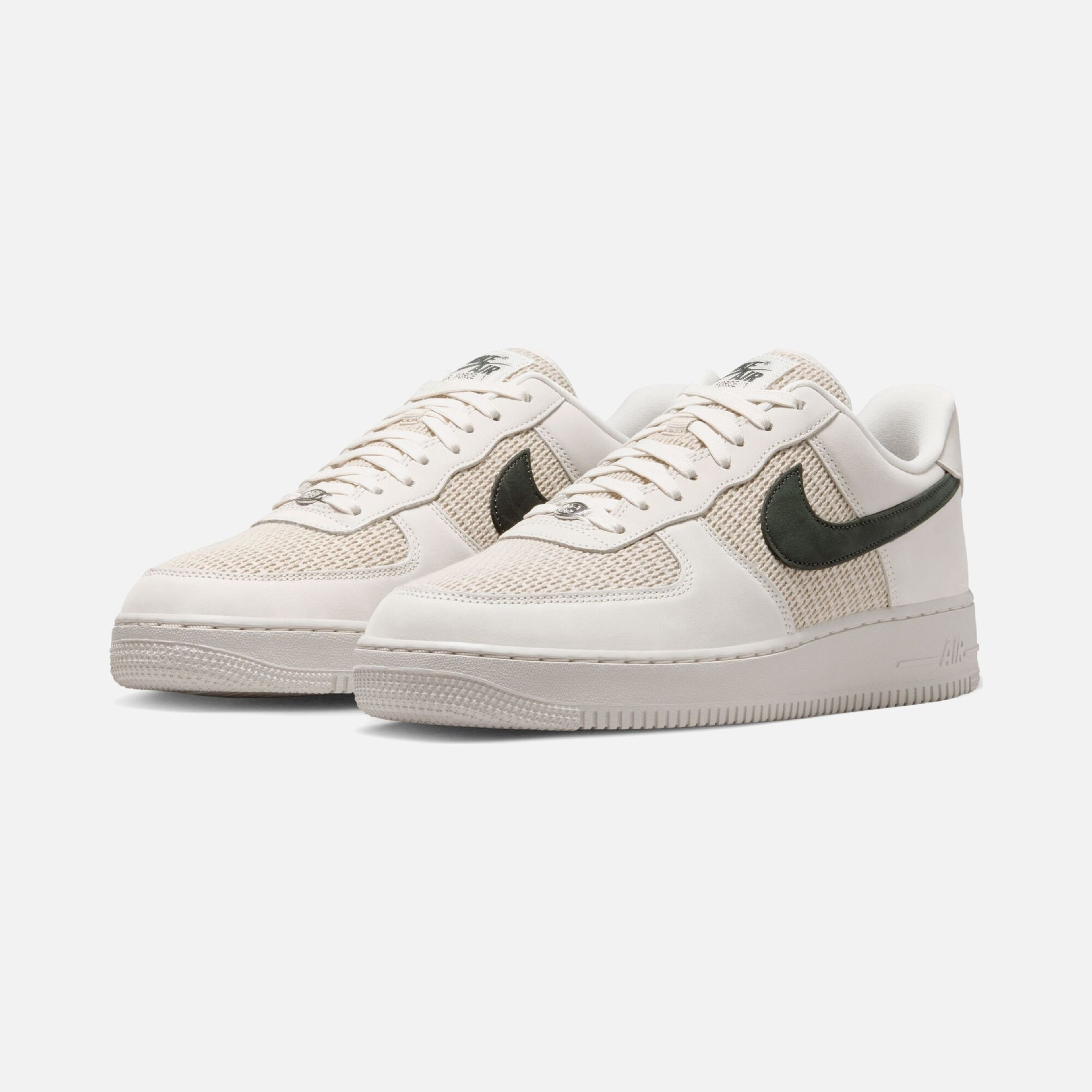 Nike Air Force 1 07 Lv8 SS26 Erkek Spor Ayakkabı