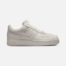 Nike Air Force 1 07 Erkek Spor Ayakkabı