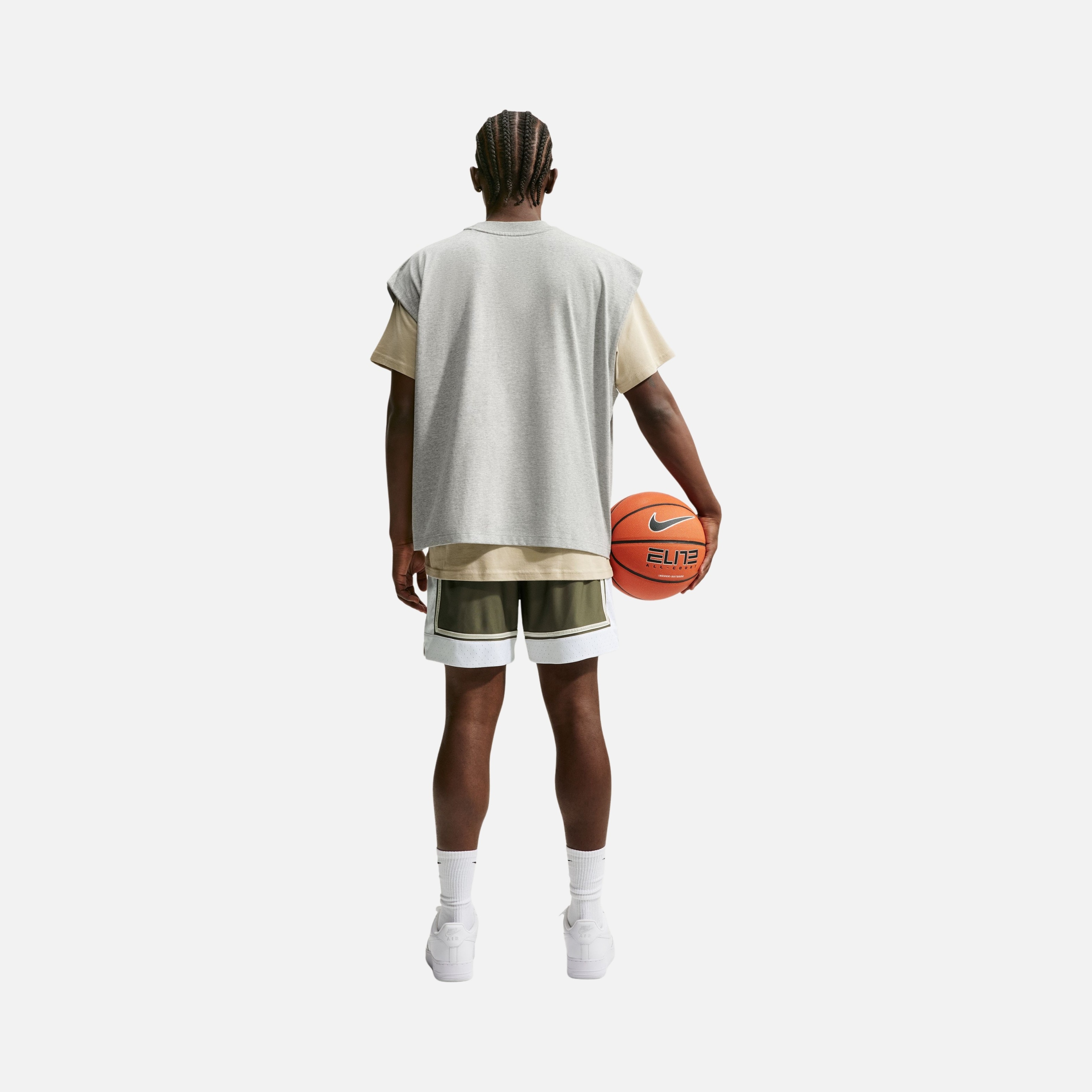 Nike Standard Issue Dri-FIT 15cm Erkek Şort