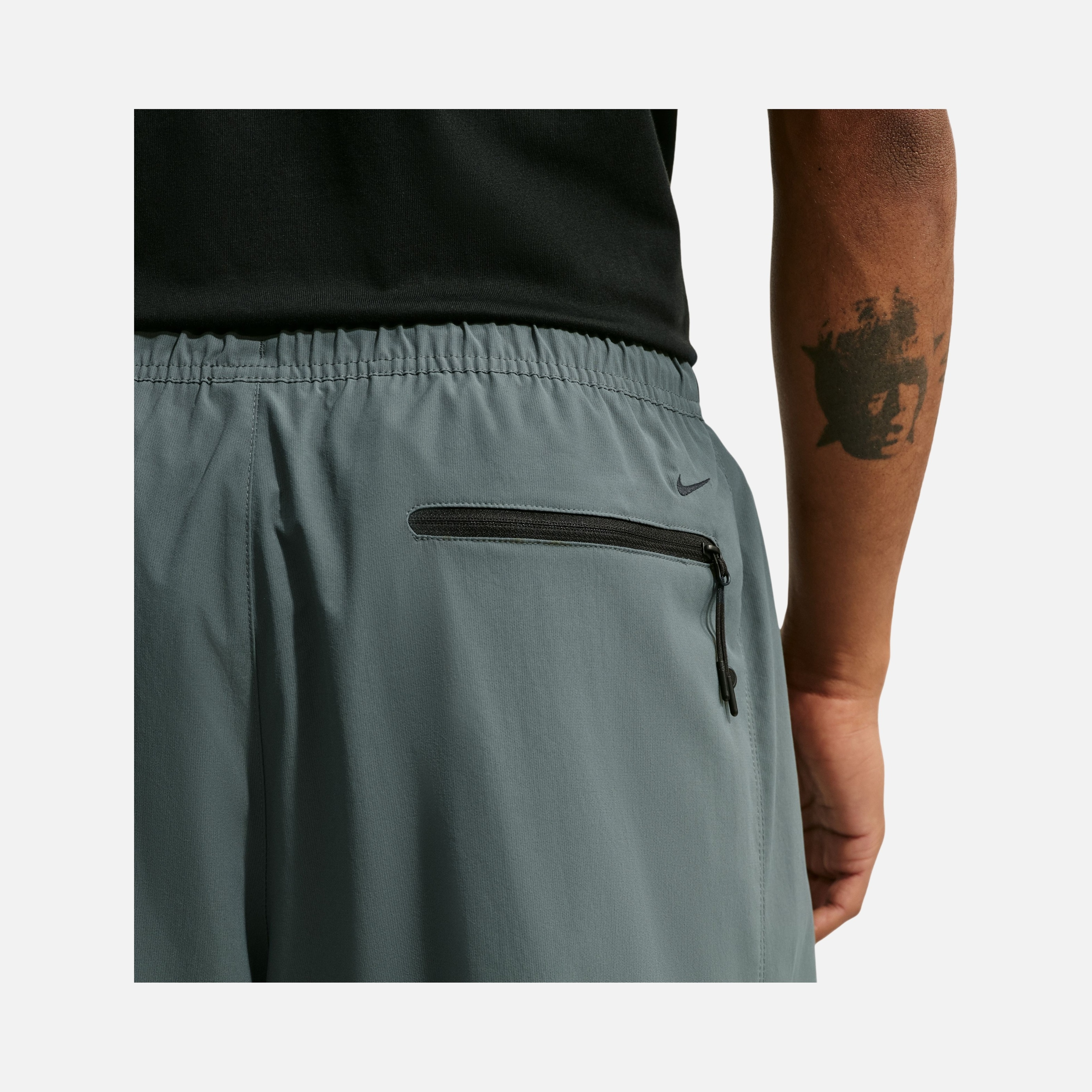 Nike Tech Helios Dri-FIT Erkek Şort