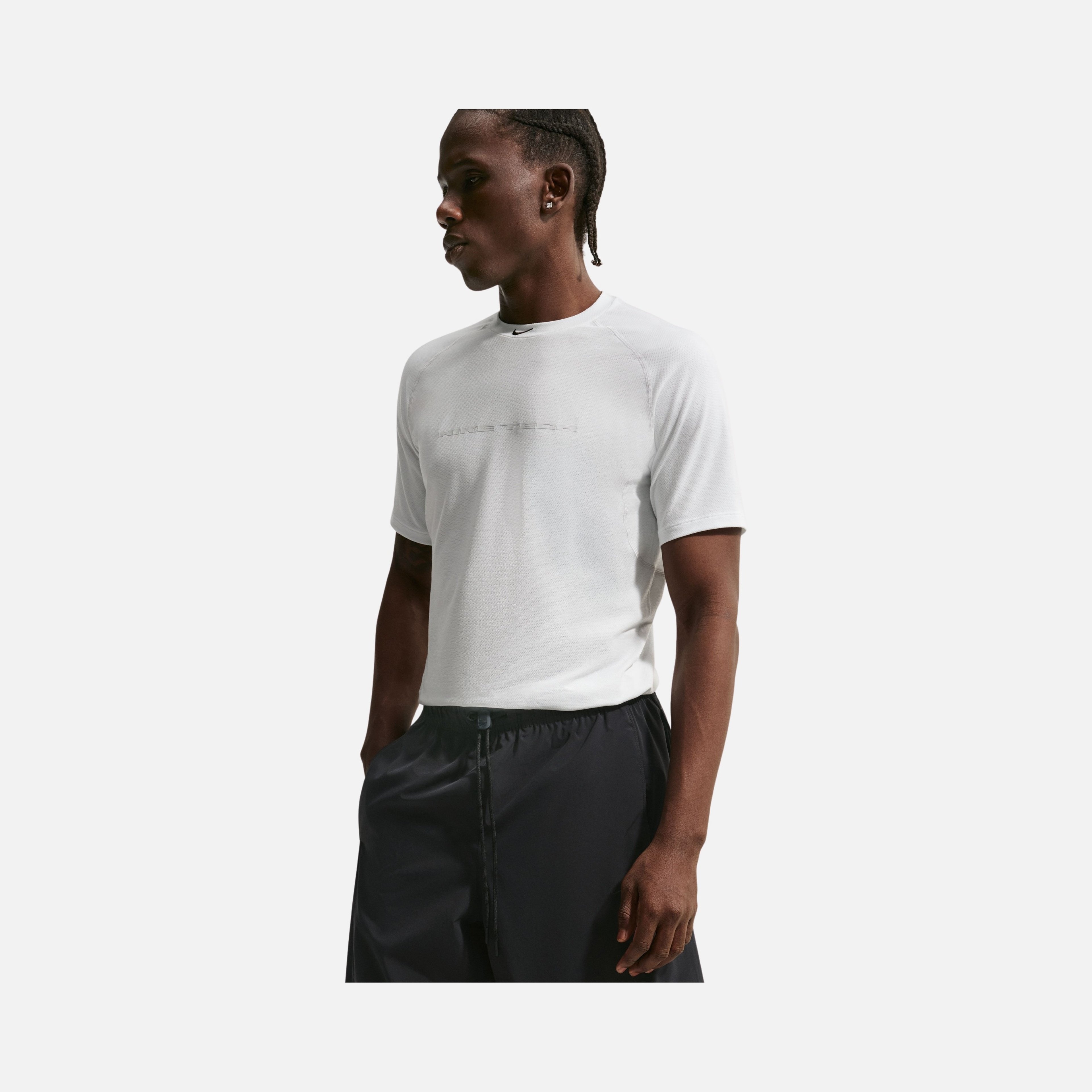 Nike Tech Helios Dri-FIT Erkek Şort