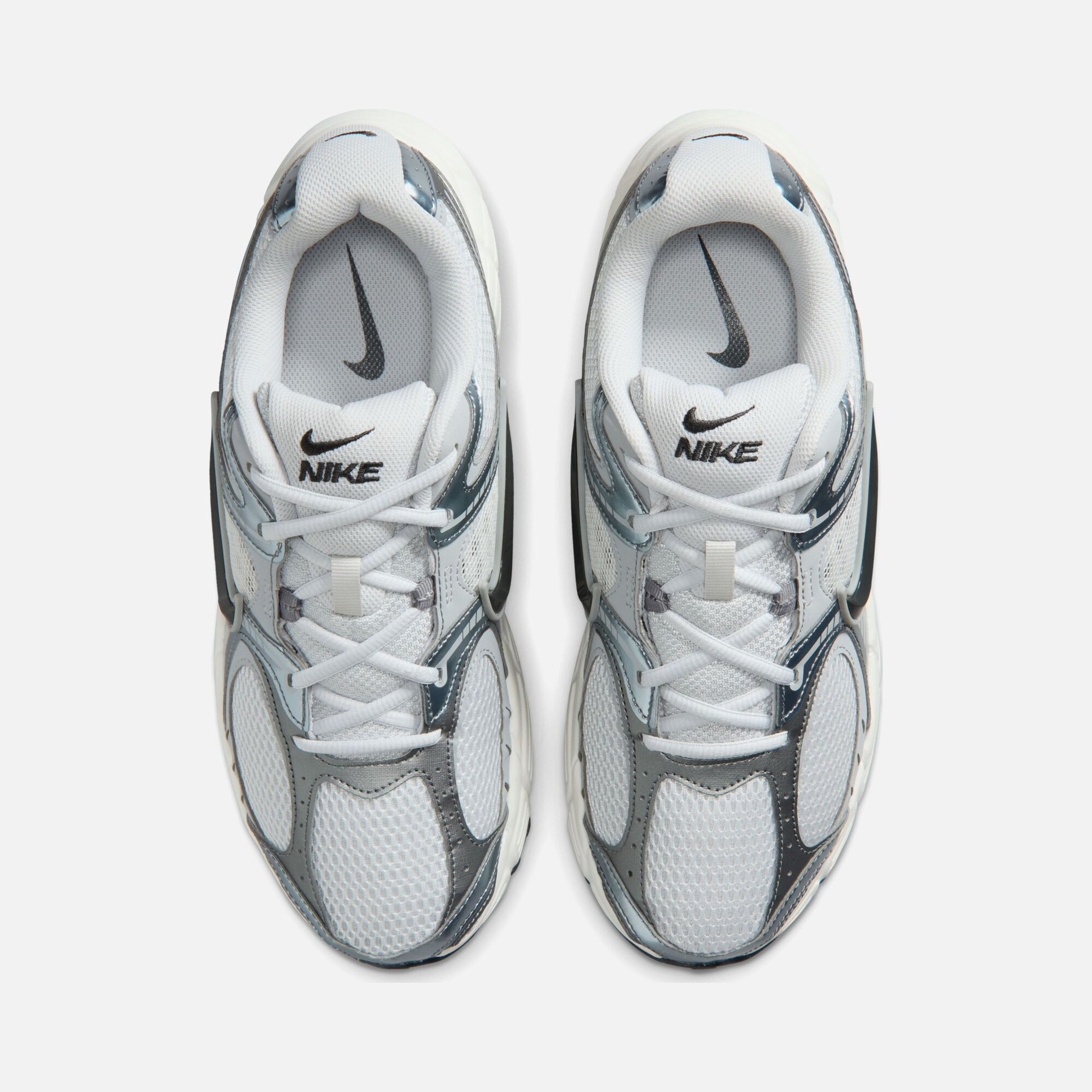 Nike V5 RNR Erkek Spor Ayakkabı