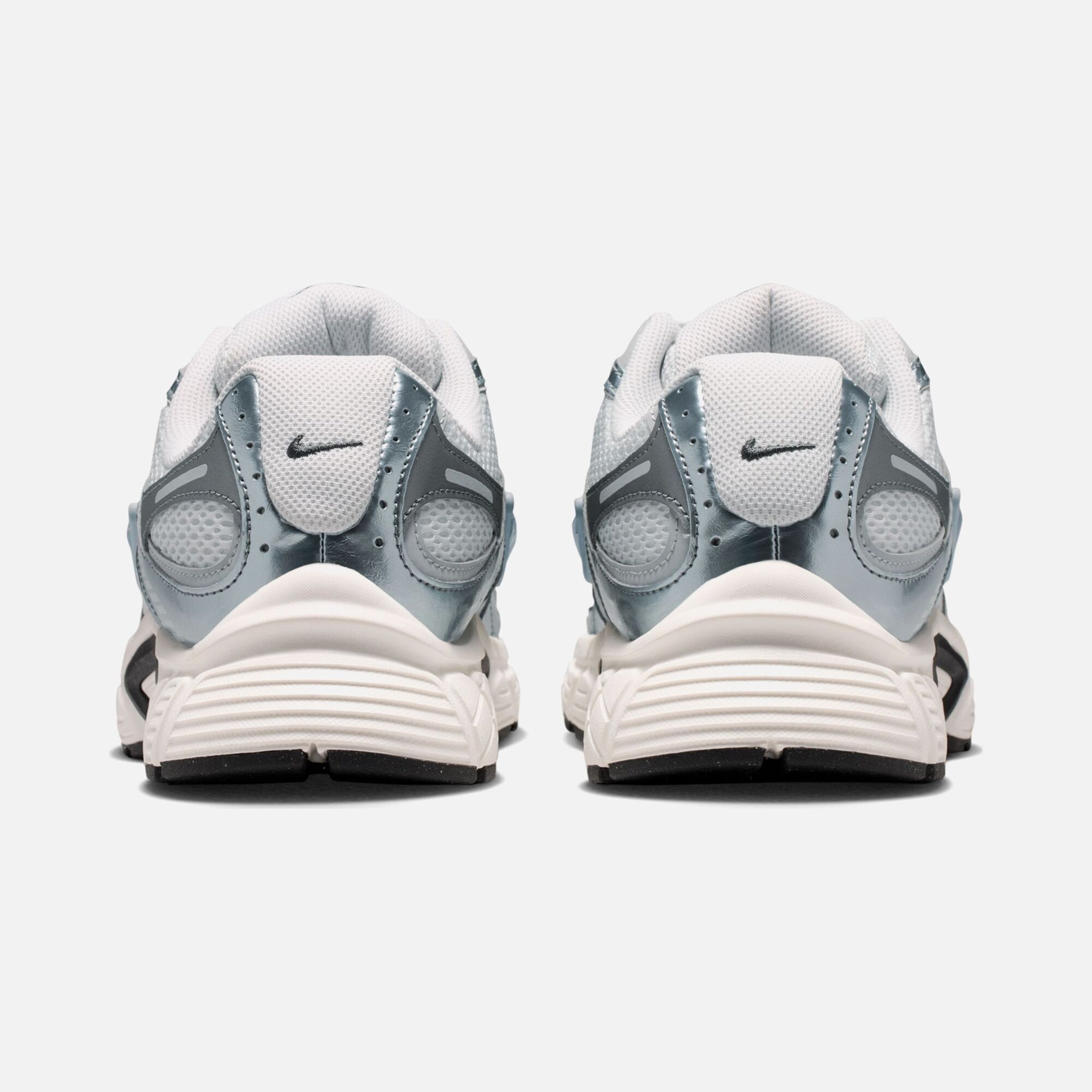 Nike V5 RNR Erkek Spor Ayakkabı