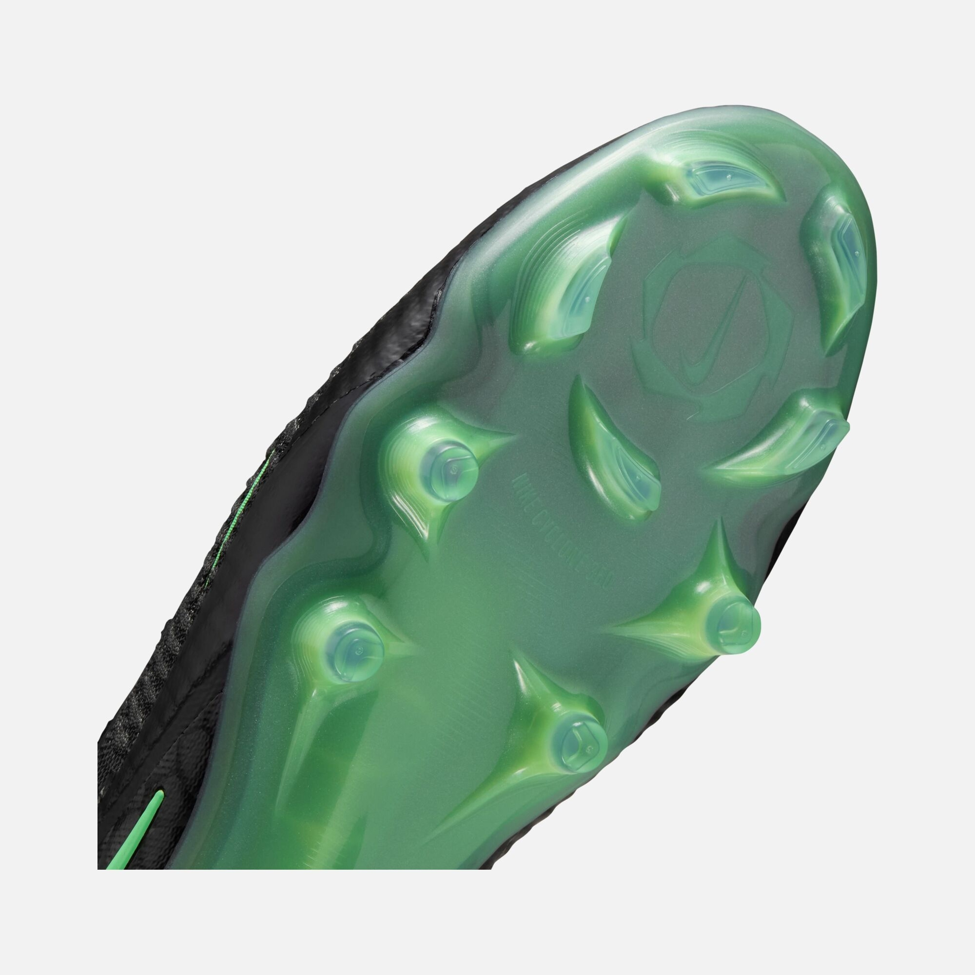 Nike Phantom 6 Low Elite Fg Erkek Krampon