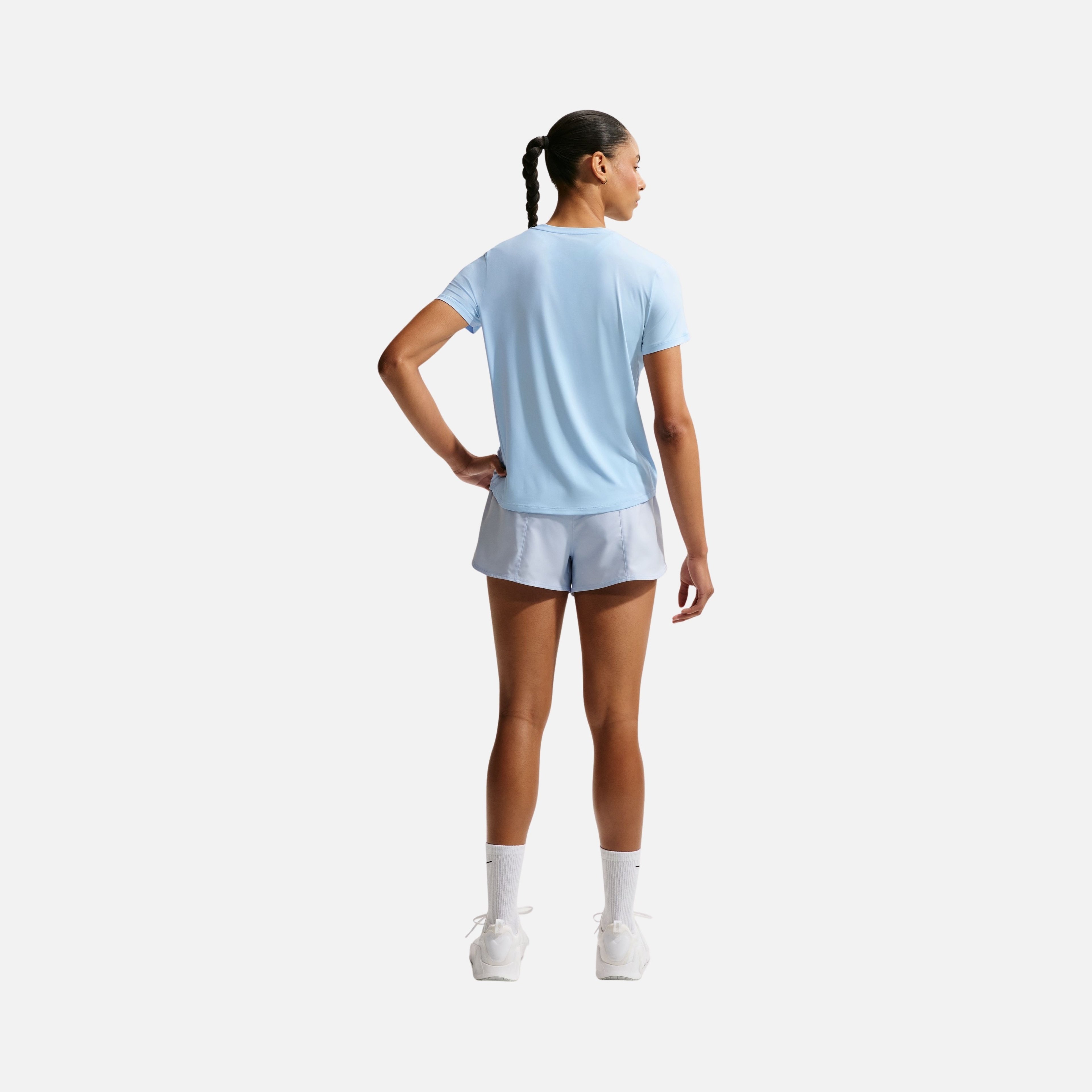 Nike One Classic Dri-Fit Short-Sleeve Training Kadın Tişört
