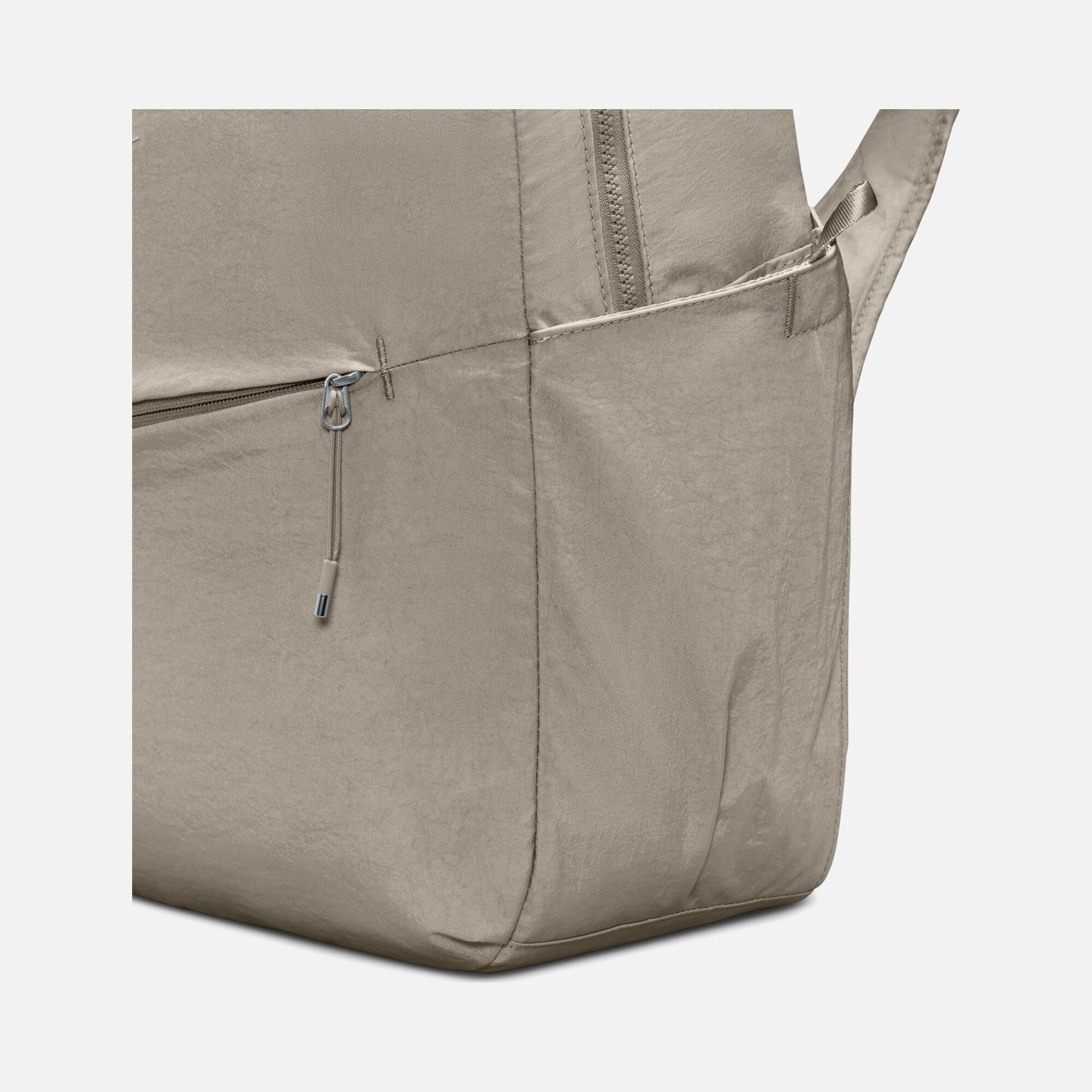 Nike Sportswear Aura (24 L) Kadın Sırt Çantası