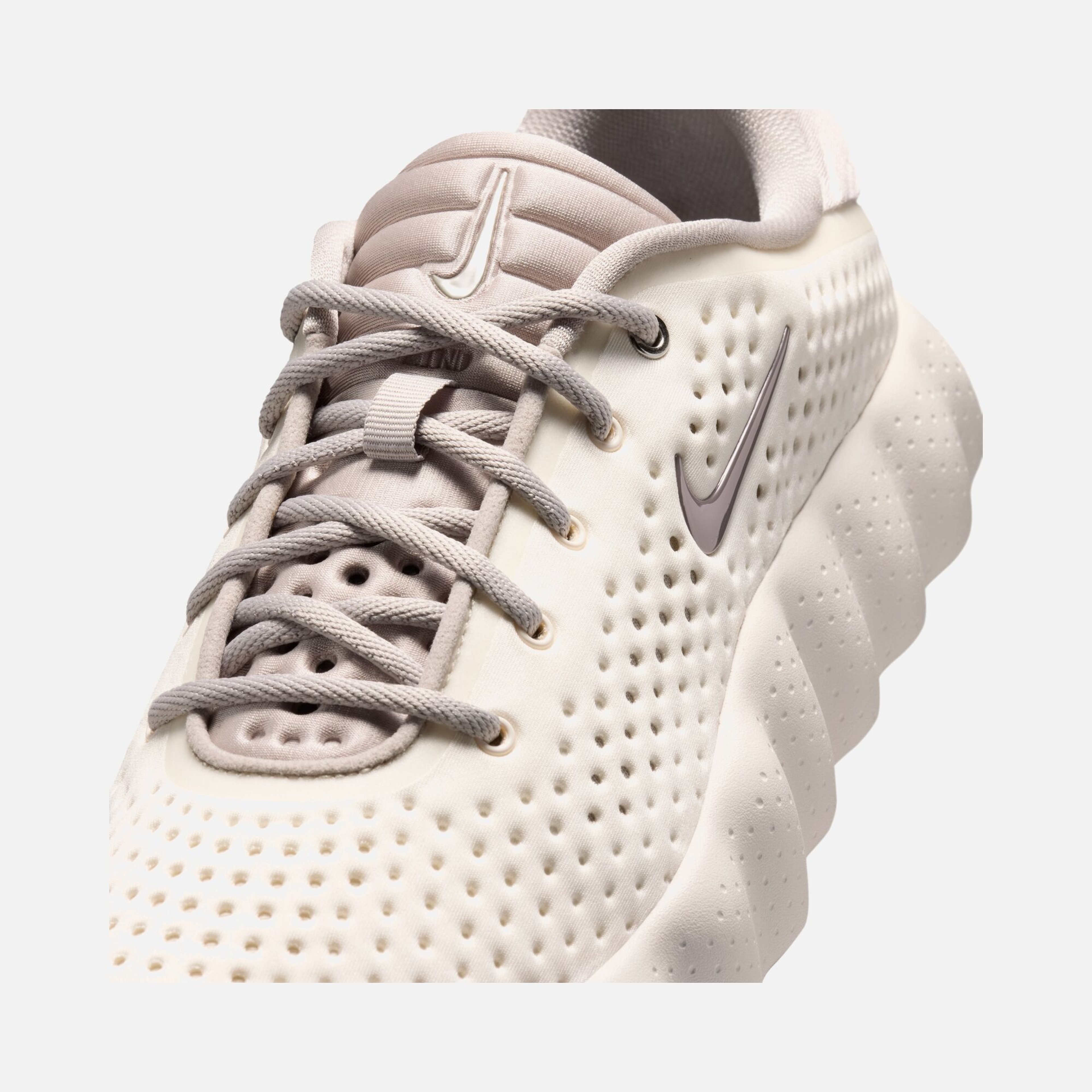 Nike Mind 002 Erkek Spor Ayakkabı