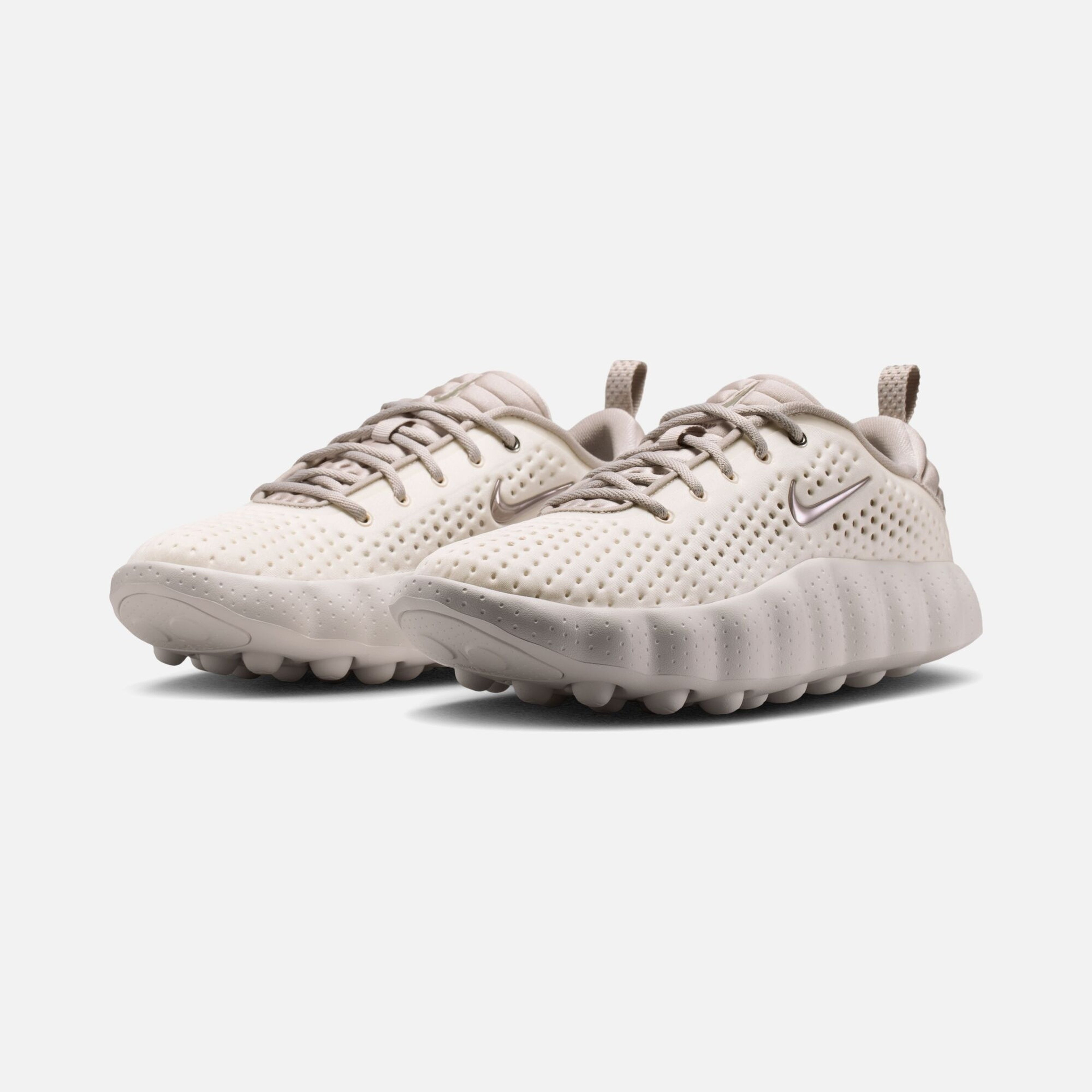 Nike Mind 002 Erkek Spor Ayakkabı