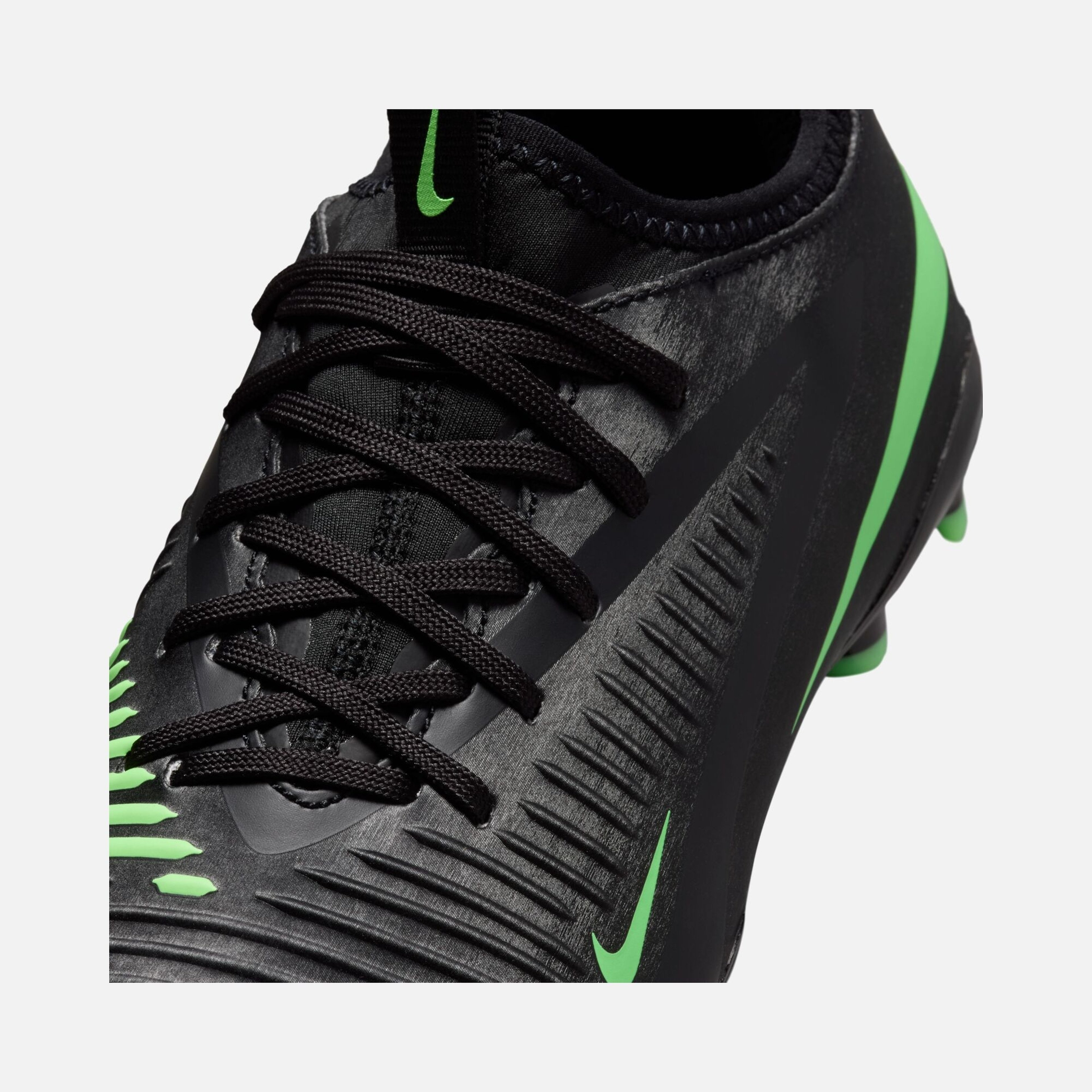 Nike Jr Phantom 6 Low Academy Fg/Mg Çocuk Krampon
