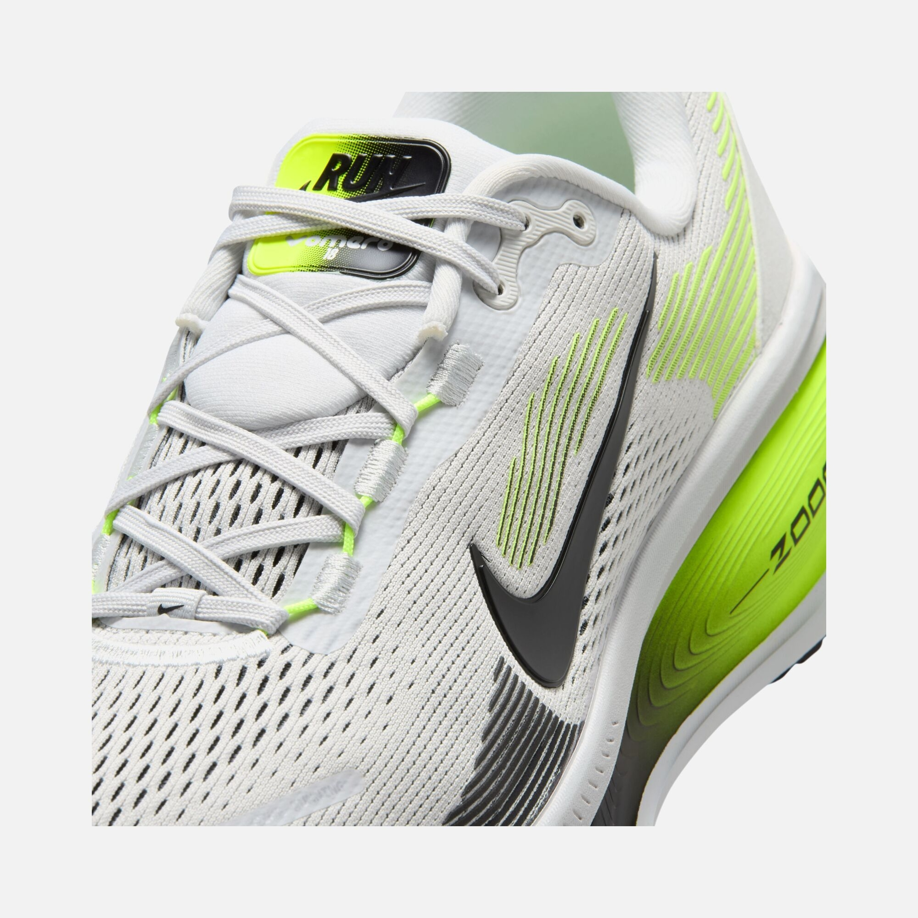 Nike Vomero 18 ZoomX Road Running Erkek Spor Ayakkabı