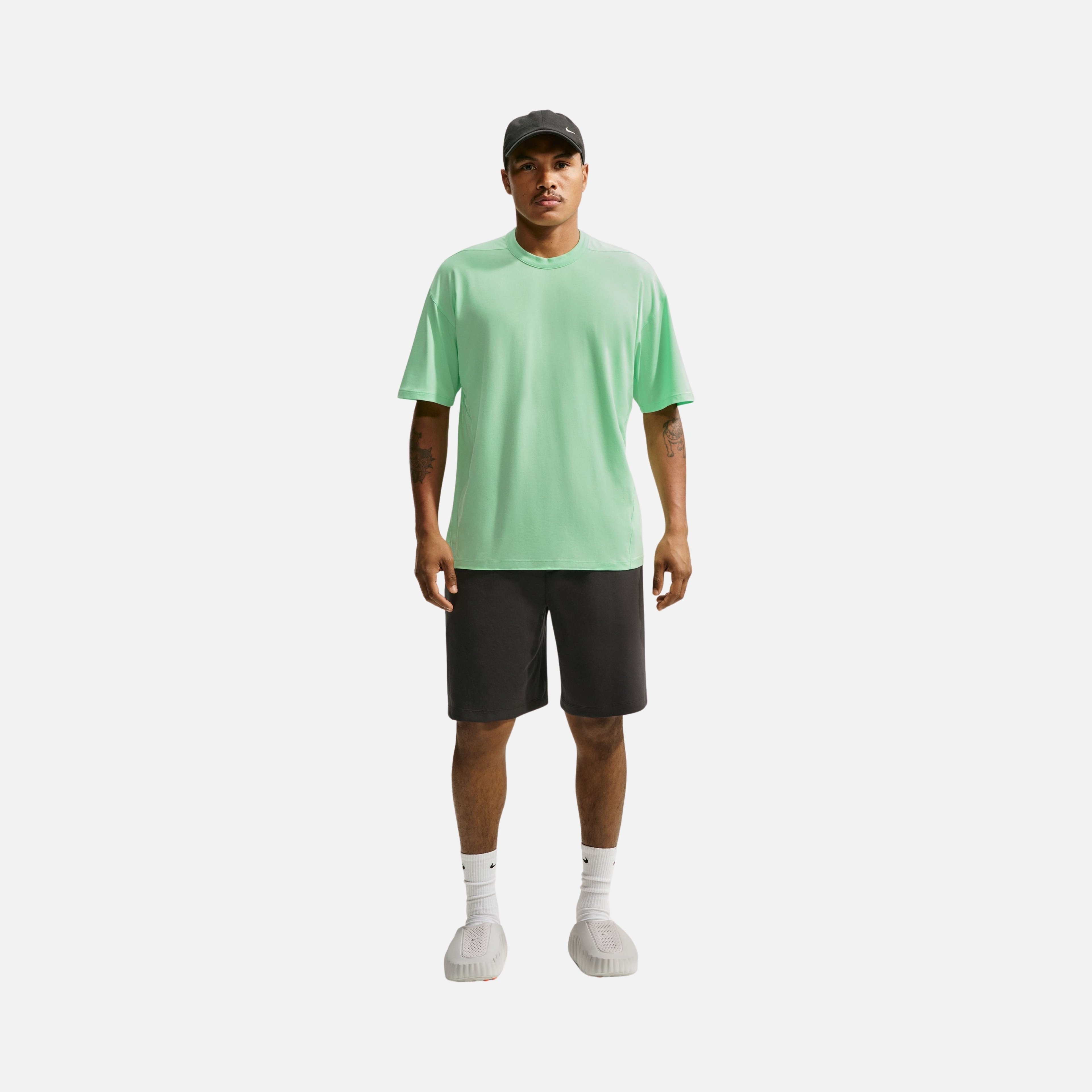 Nike 24.7 ImpossiblySoft Light Dri-FIT Erkek Tişört