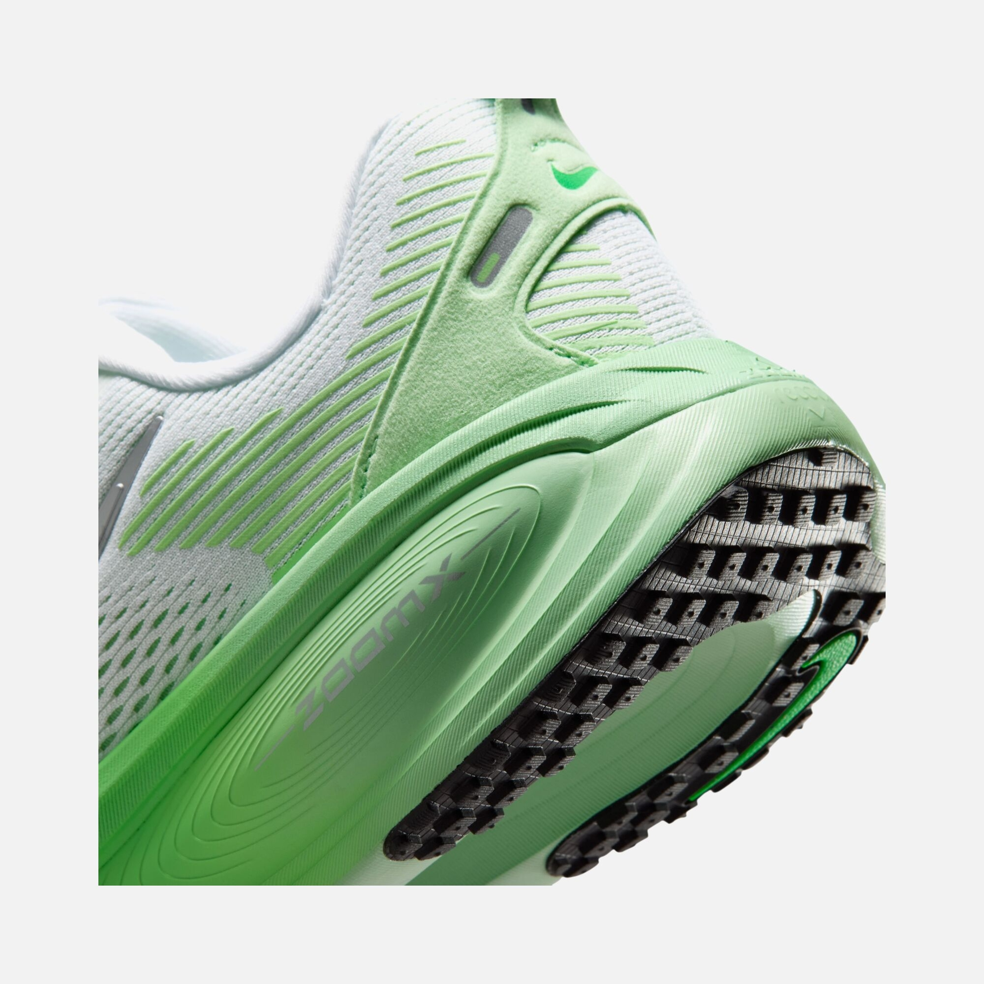 Nike Vomero 18 ZoomX Road Running Kadın Spor Ayakkabı