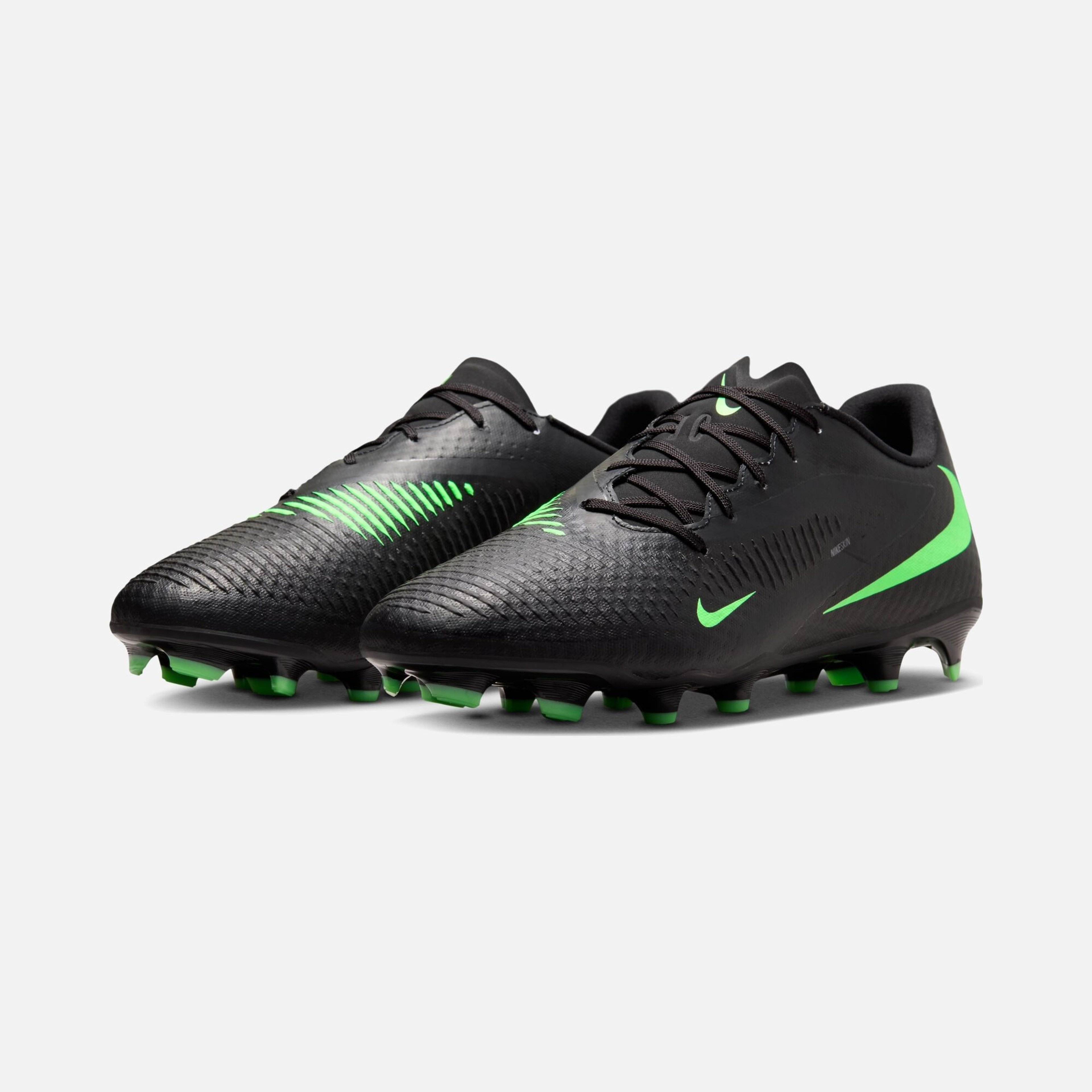 Nike Phantom 6 Low Academy Fg/Mg Erkek Krampon